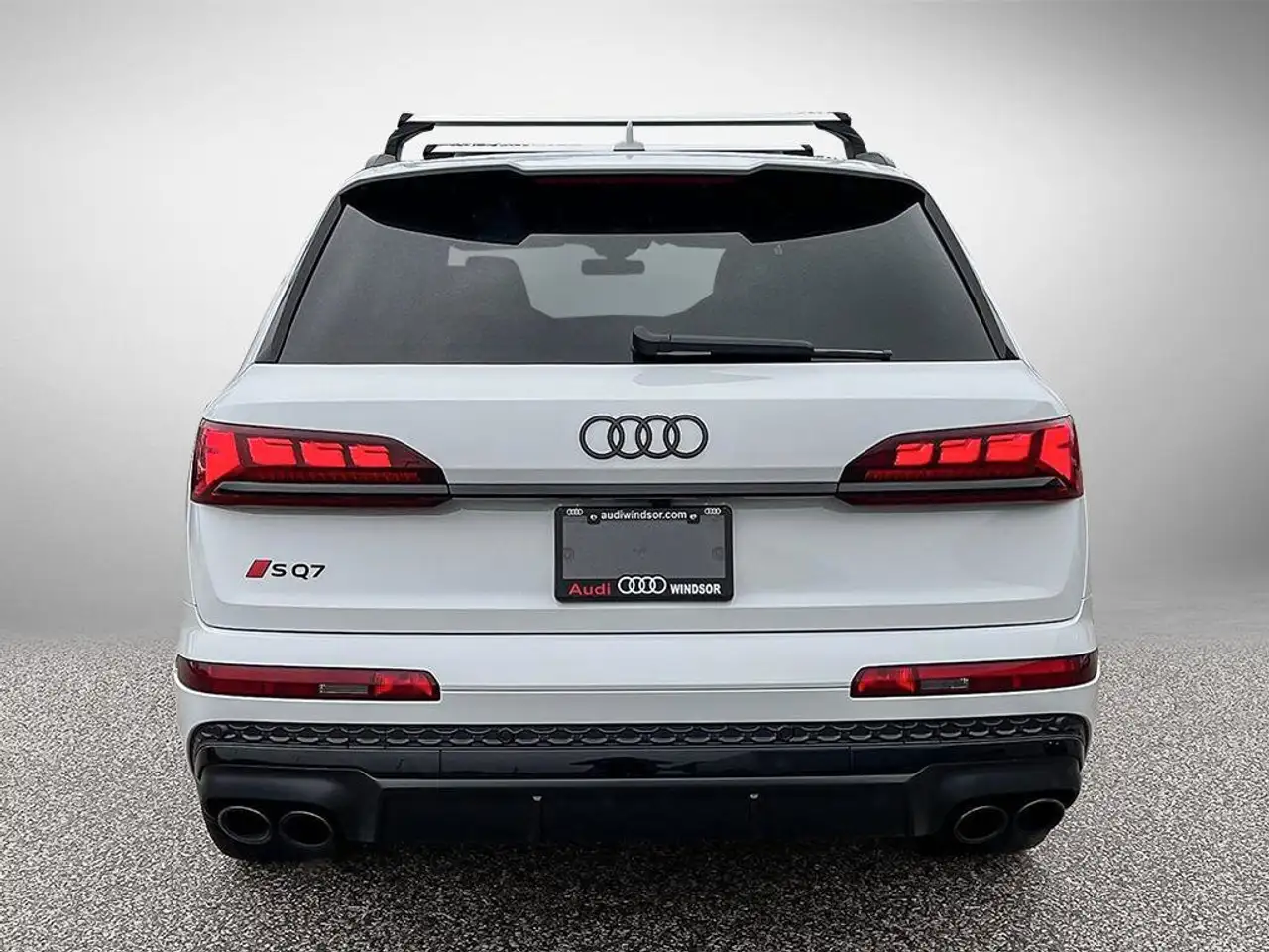 Audi SQ7 снимка Audi SQ7