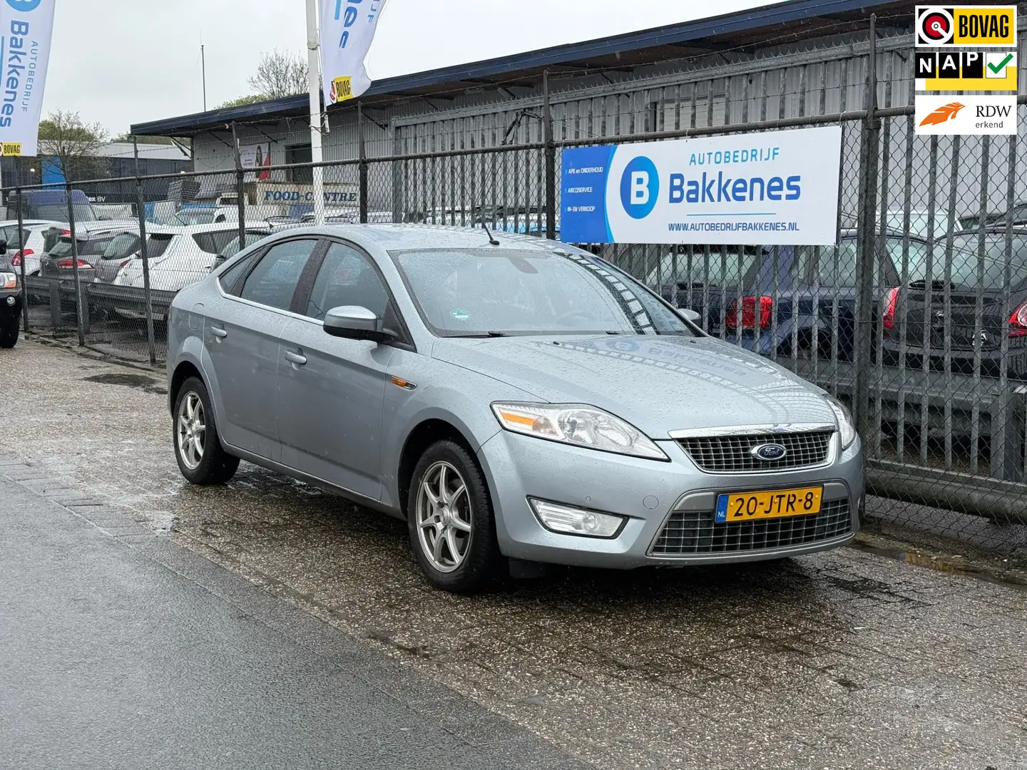 Ford Mondeo 1.6-16V Titanium | Airco | Cruise | NAP Grijs - 1