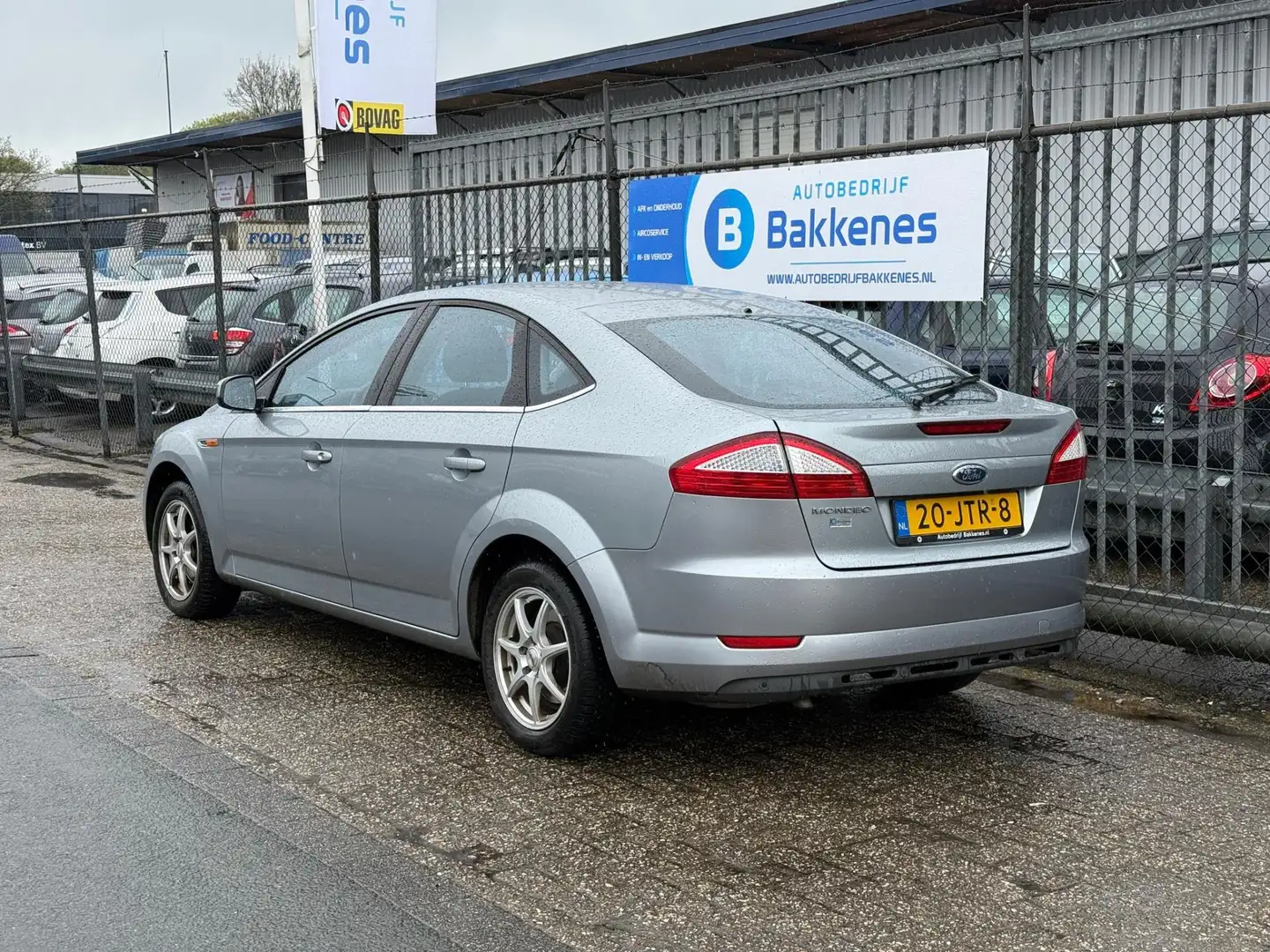 Ford Mondeo 1.6-16V Titanium | Airco | Cruise | NAP Grijs - 2