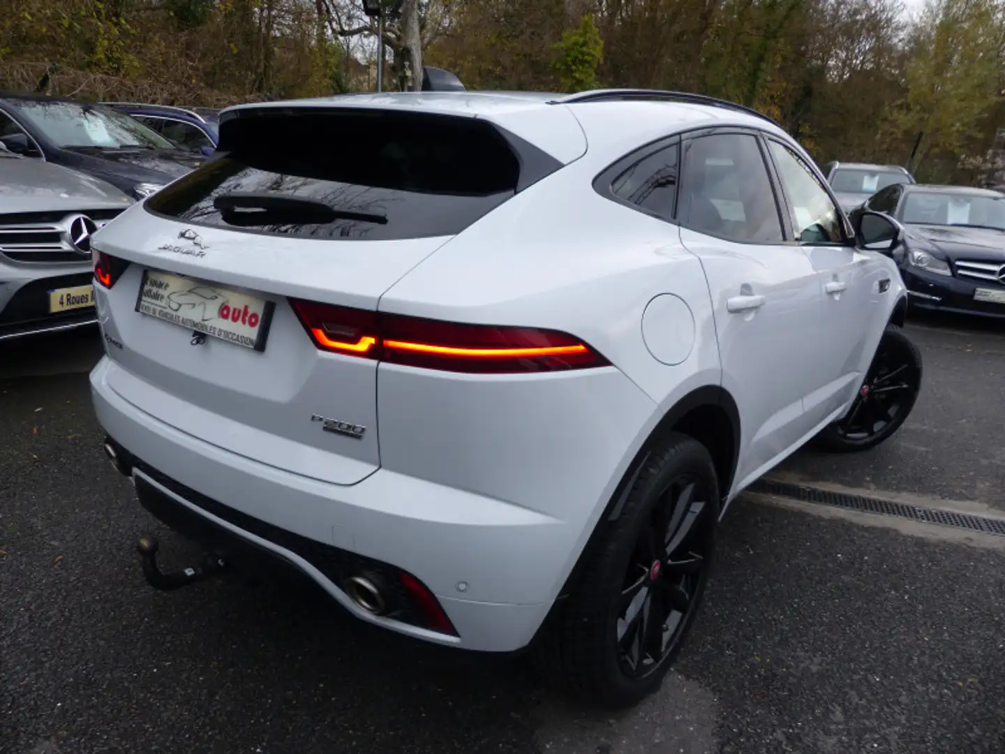 Jaguar E-Pace 2.0P 200CH AWD BVA9 12CV Blanc - 2