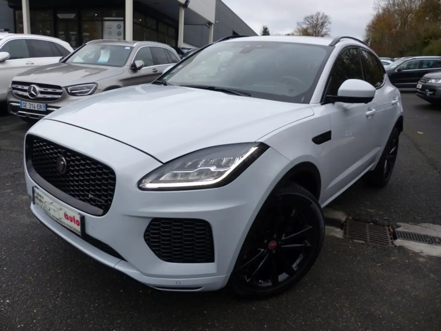 Jaguar E-Pace 2.0P 200CH AWD BVA9 12CV Blanc - 1