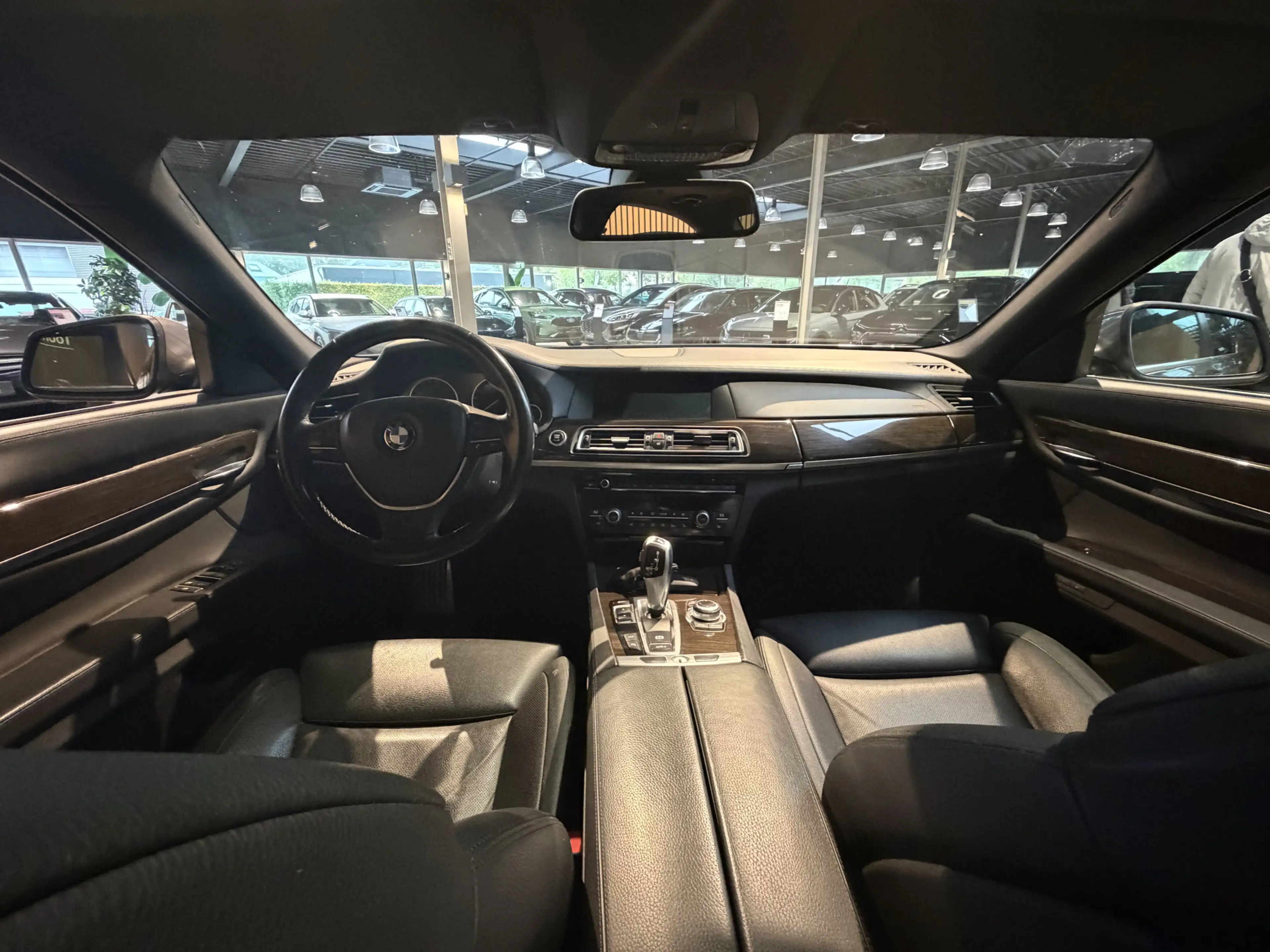 BMW 740 7-serie 740d High Executive — photo 20