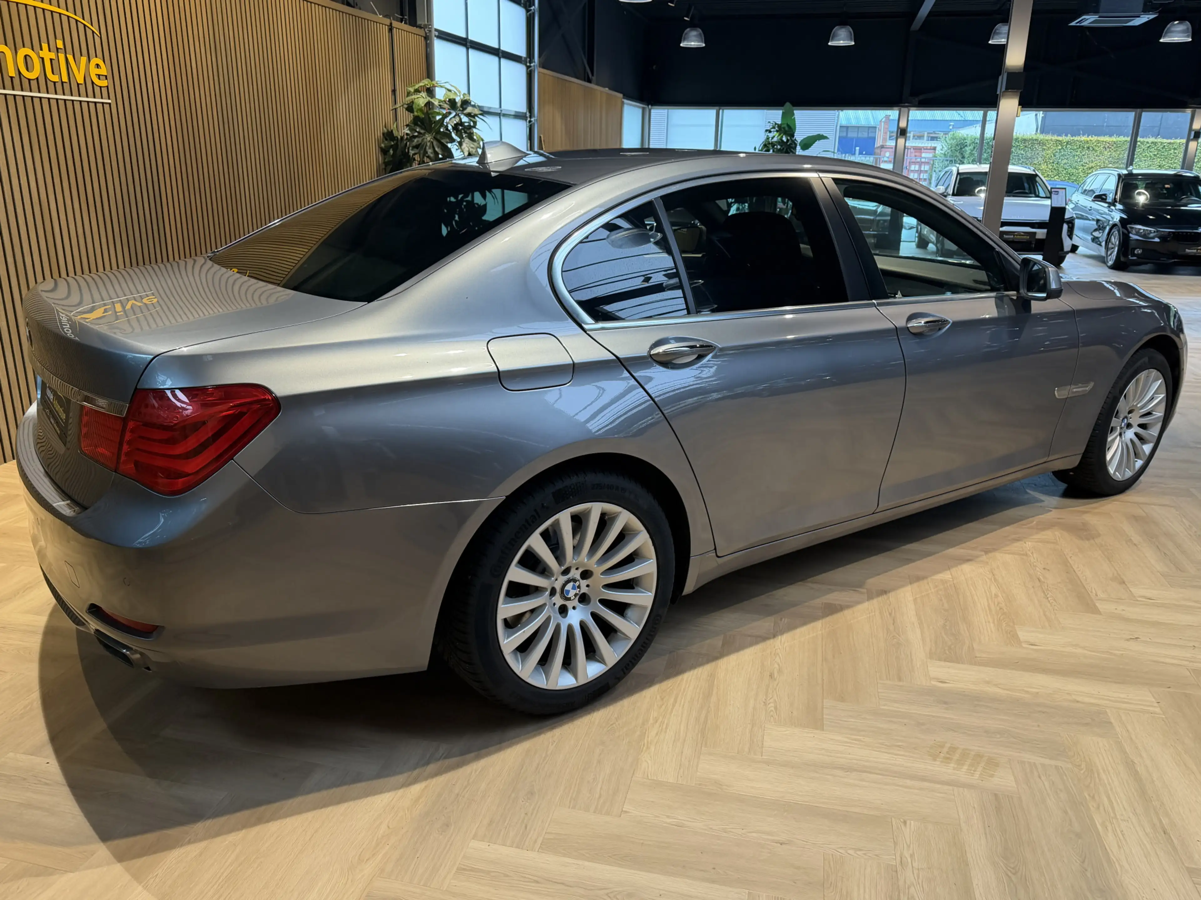 BMW 740 7-serie 740d High Executive — photo 3