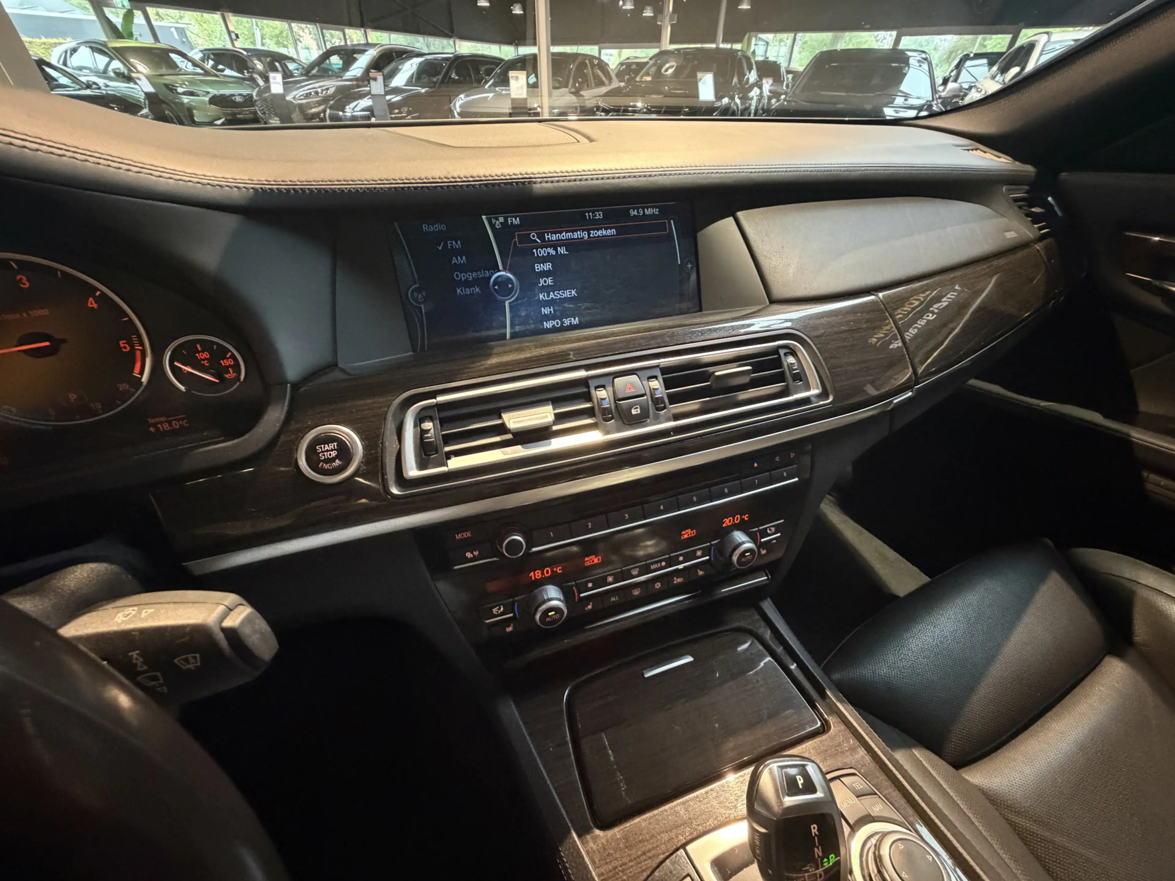 BMW 740 7-serie 740d High Executive — photo 23