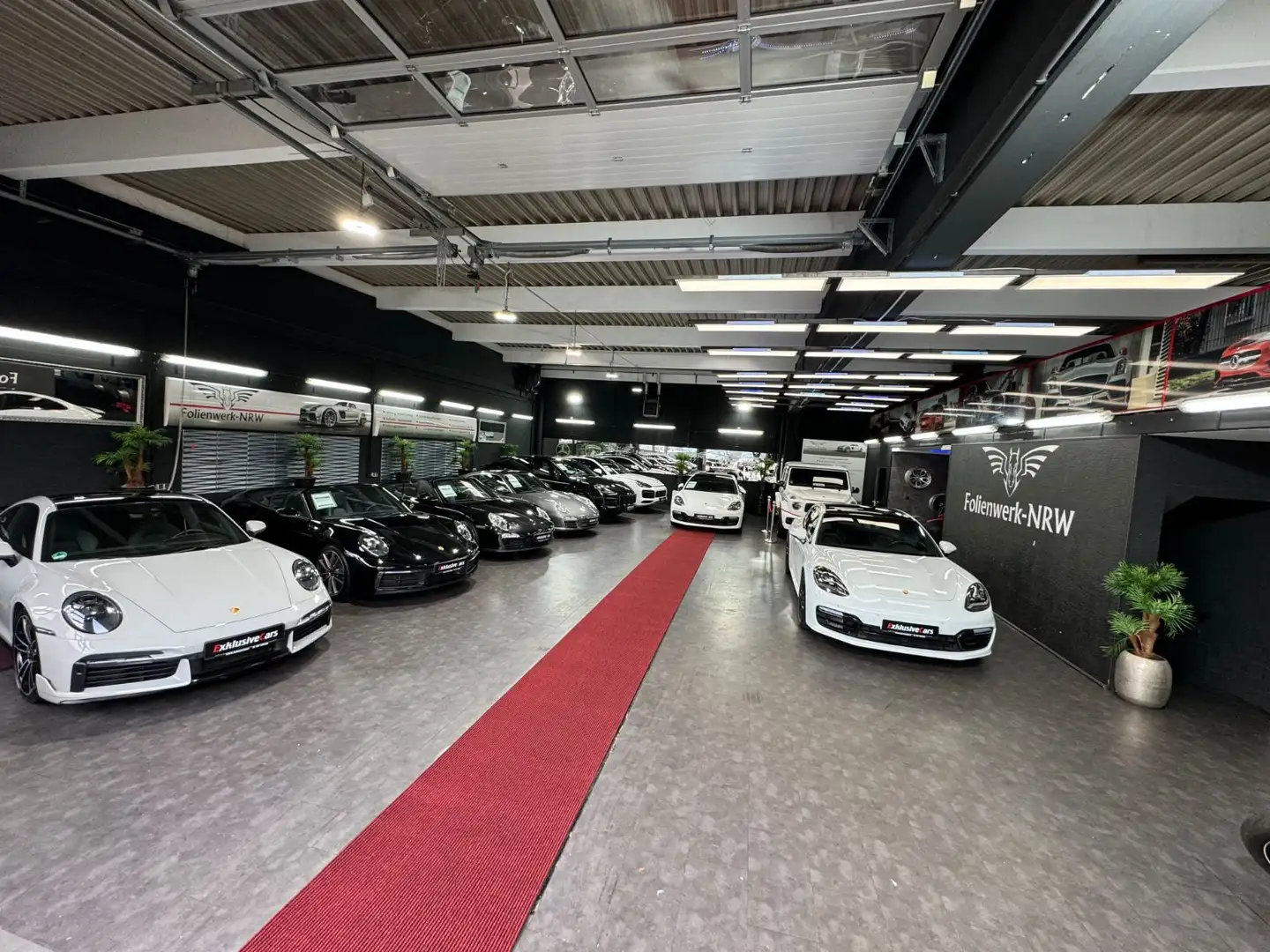 Porsche Cayenne Coupe E-Hybrid Platinum Edition*Matrix* Bleu - 1