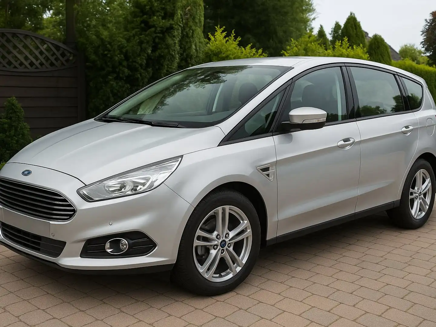 Ford S-Max S-Max 2.0 TDCi Business 7 Plätze Srebrny - 1
