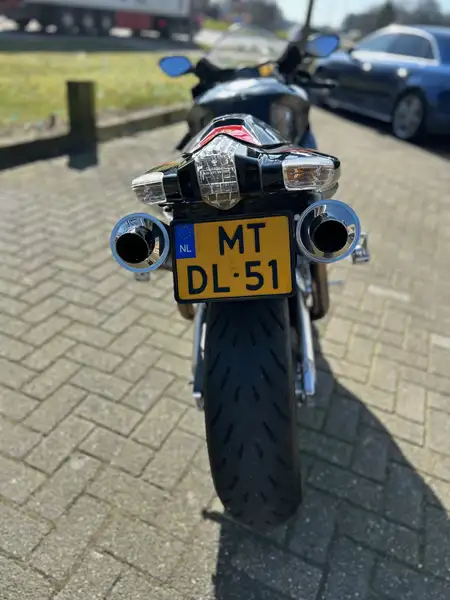 Aprilia RSV Mille - foto 5