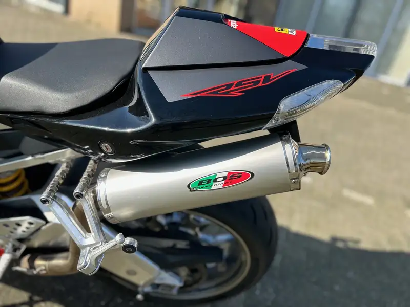 Aprilia RSV Mille - foto 4