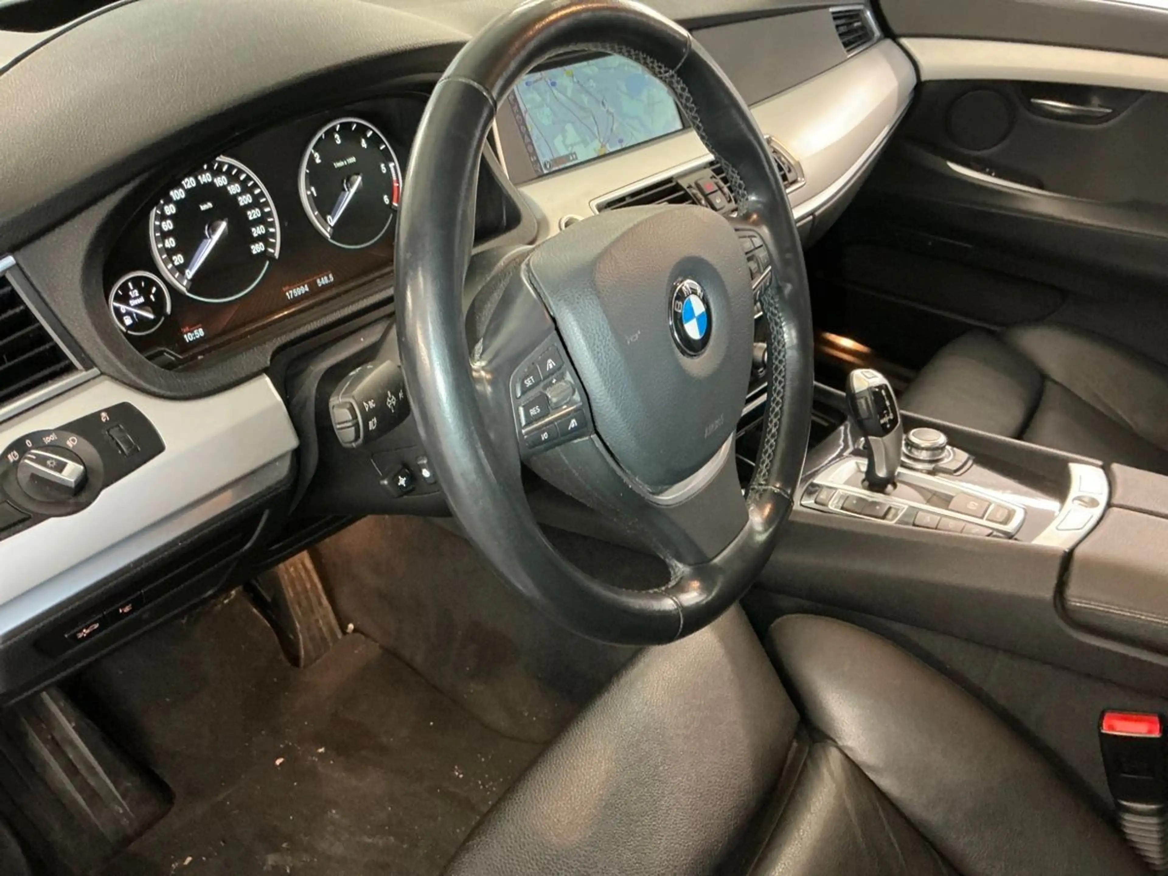 BMW 535 d GT xDrive /1.Hand/Scheckheft/PANO/FOND — photo 9