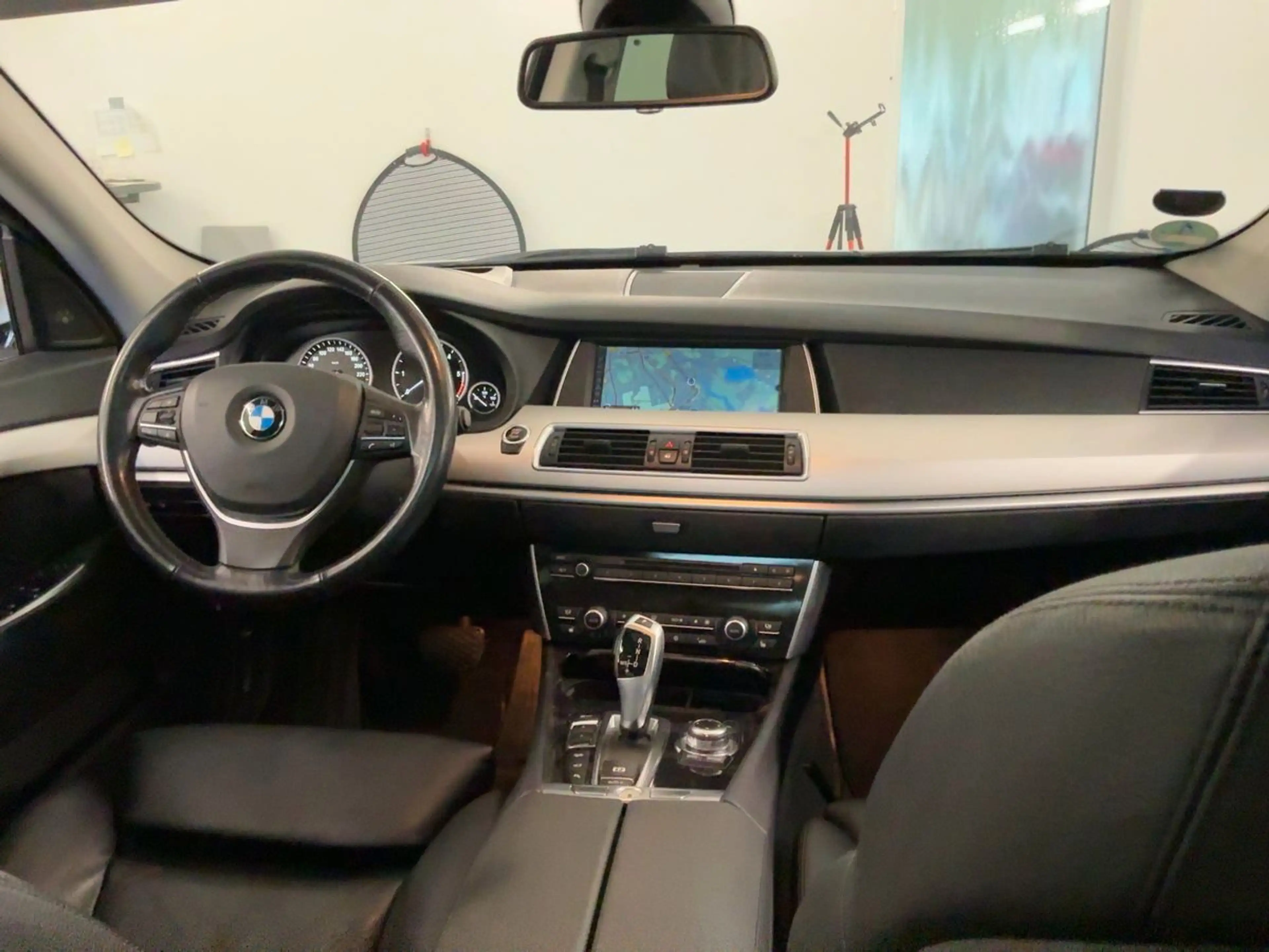 BMW 535 d GT xDrive /1.Hand/Scheckheft/PANO/FOND — photo 8