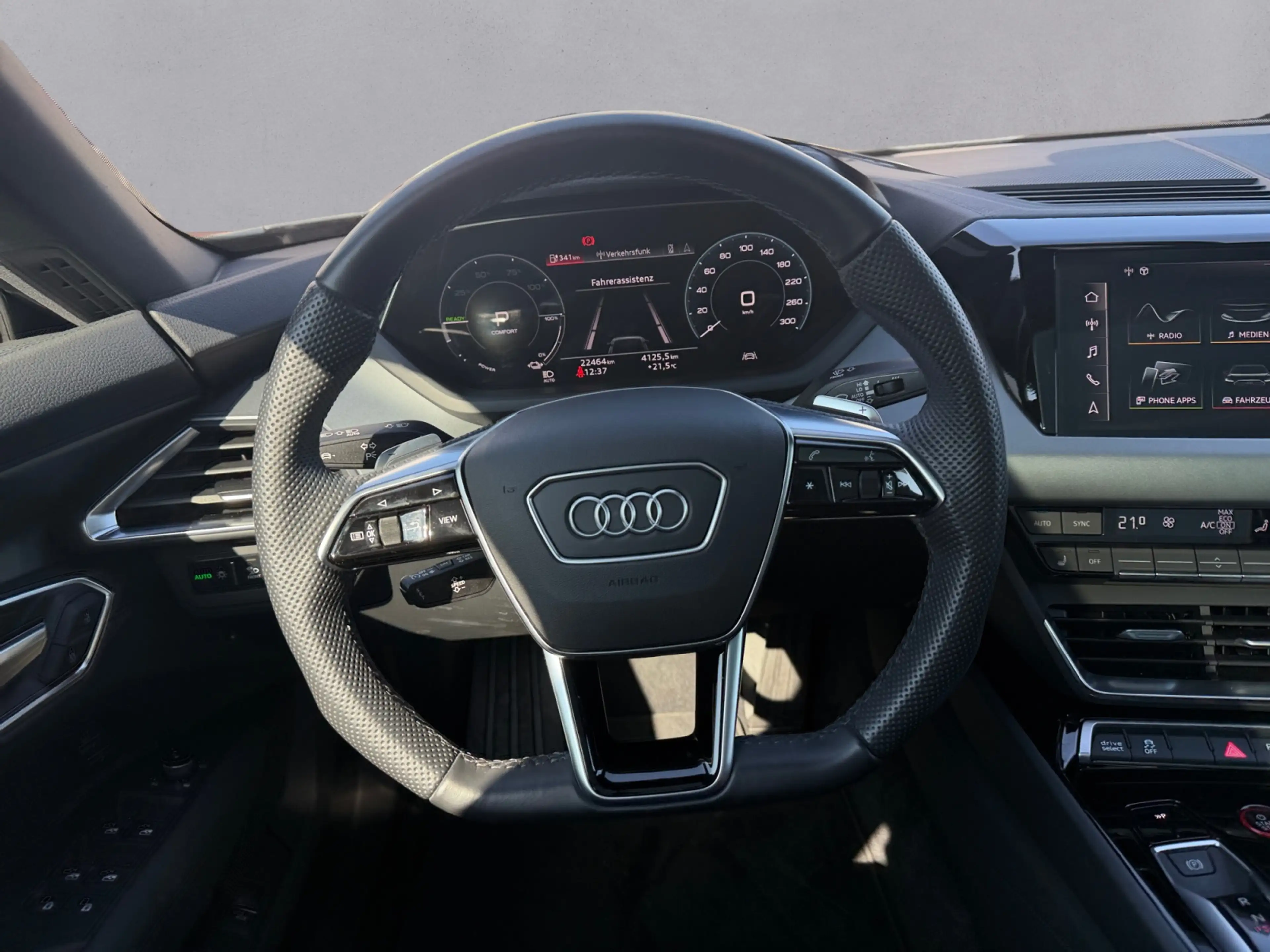 Audi e-tron GT quattro MATRIX/ 360°/ GLASDACH/ SHZ/ NAV — photo 12