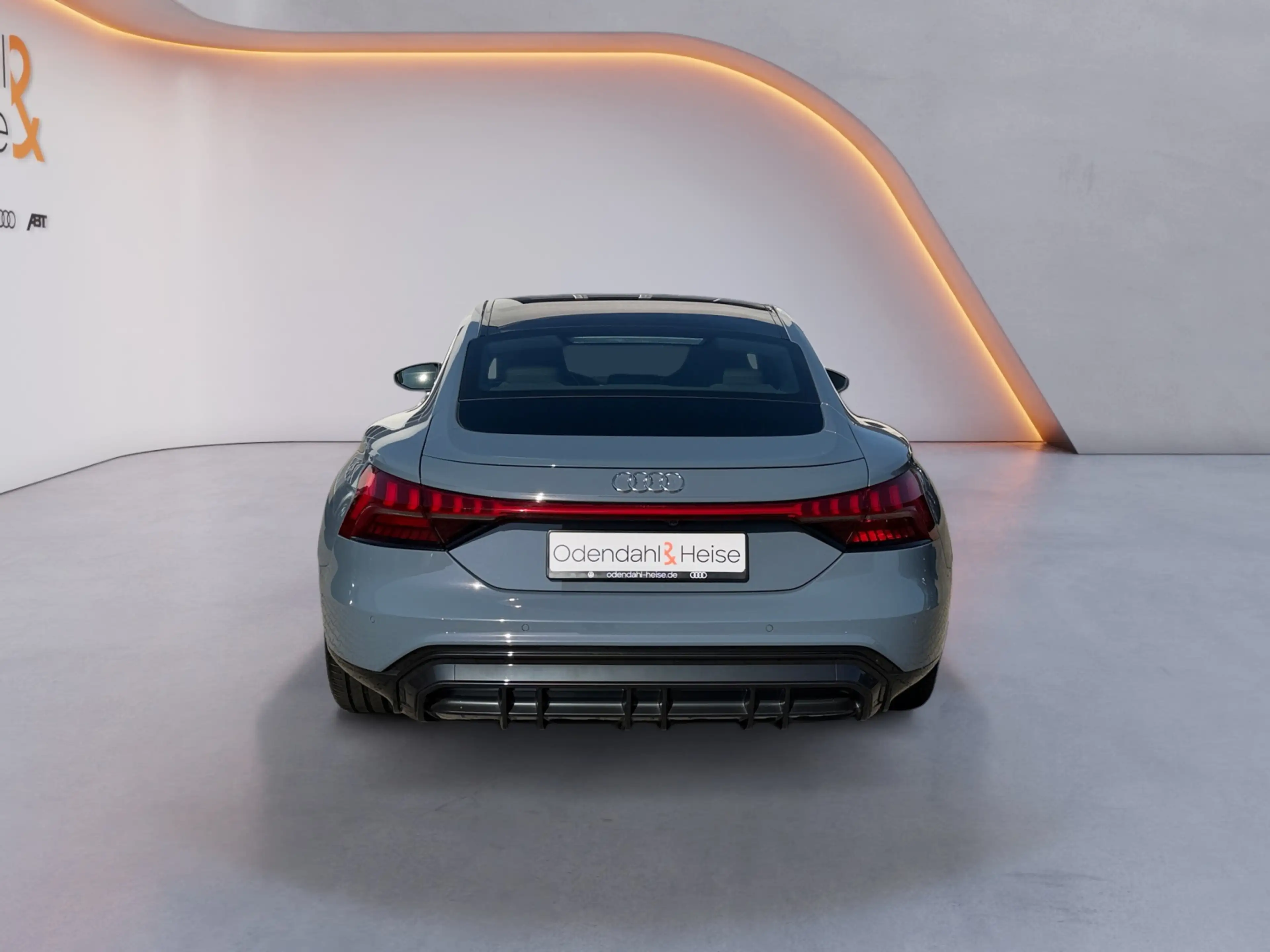 Audi e-tron GT quattro MATRIX/ 360°/ GLASDACH/ SHZ/ NAV — photo 4