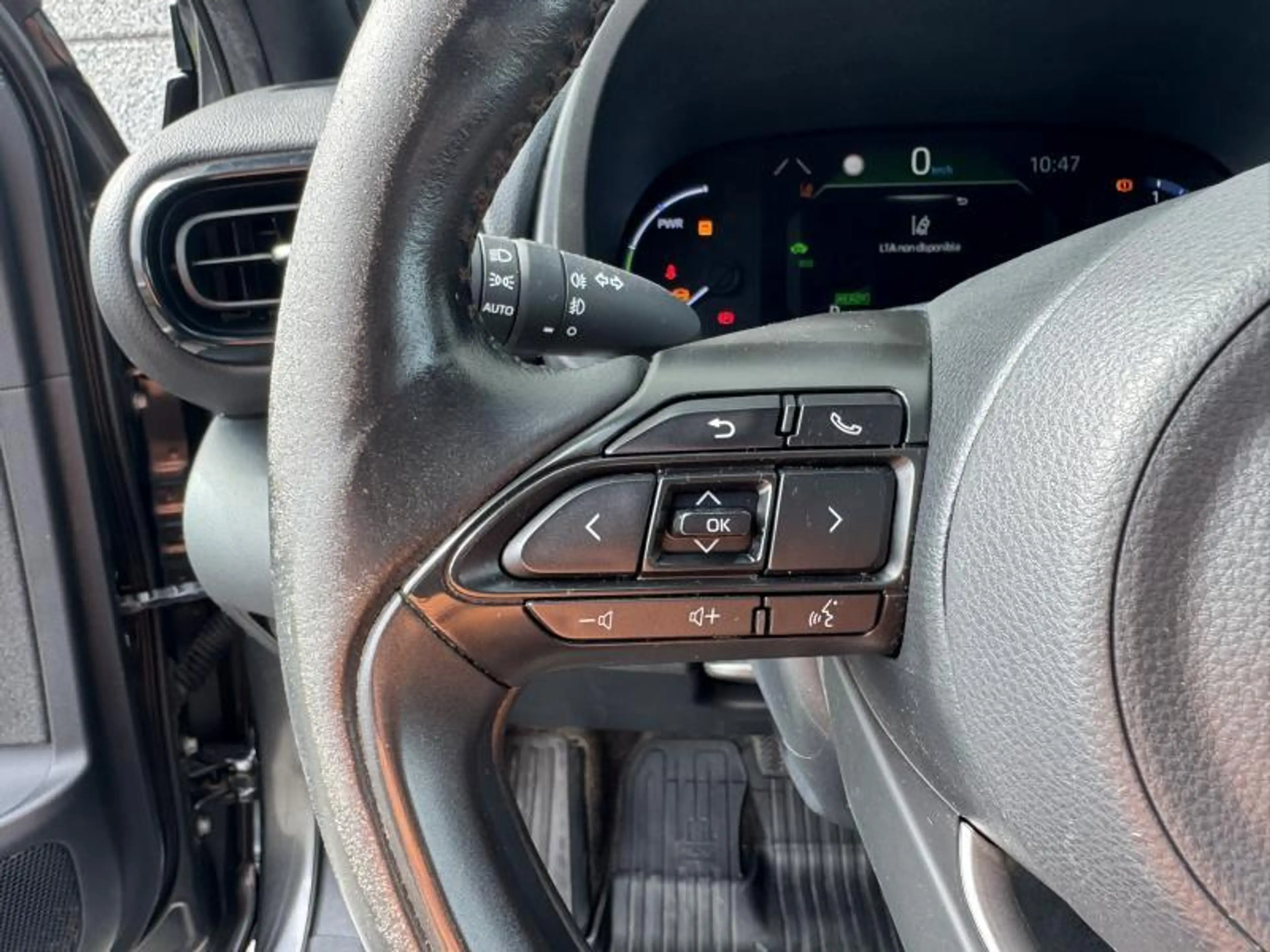 Toyota Yaris Cross 1.5 HEV 2WD CVT Dynamic Plus + Confort Pack — photo 15