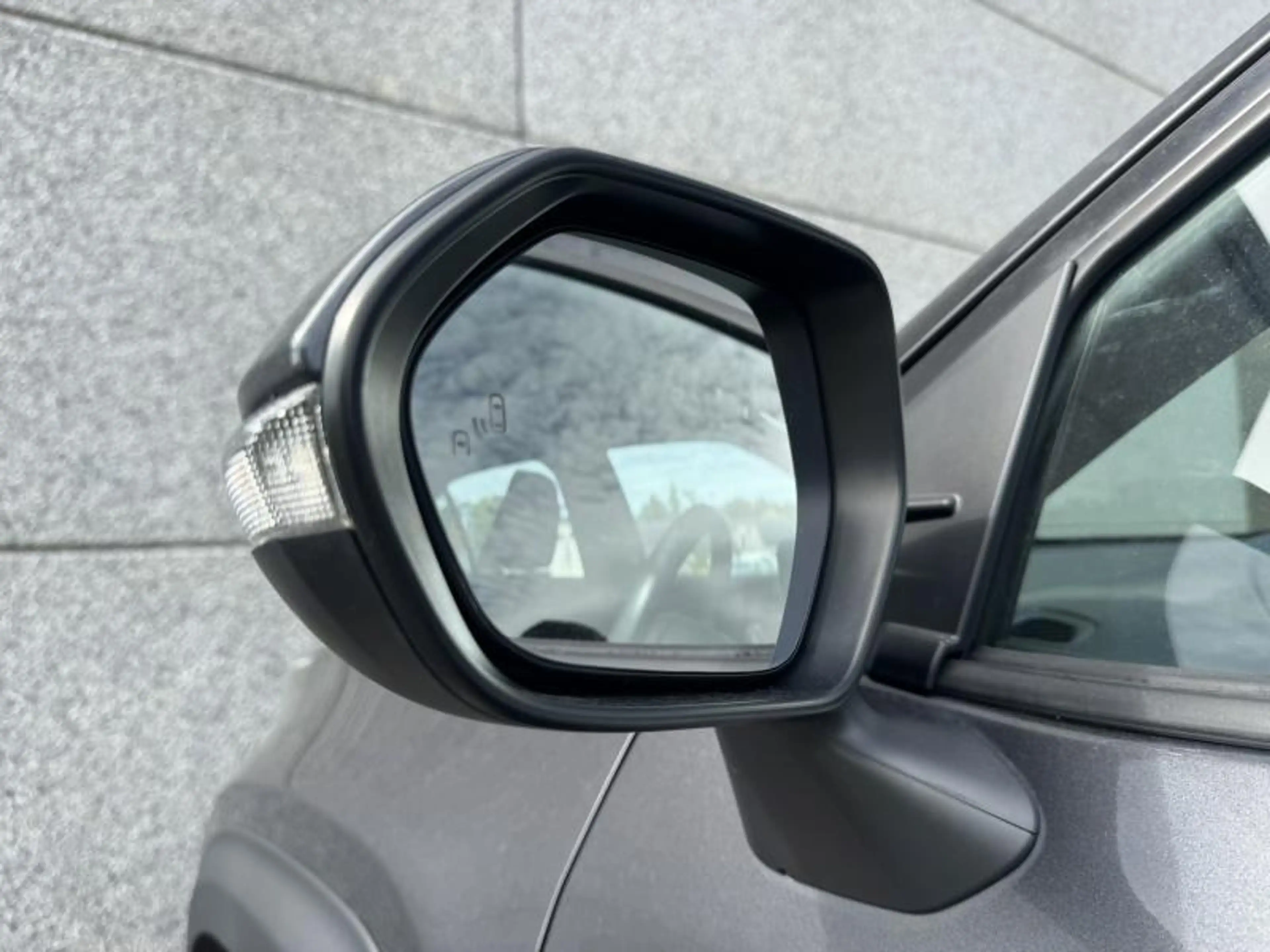 Toyota Yaris Cross 1.5 HEV 2WD CVT Dynamic Plus + Confort Pack — photo 28