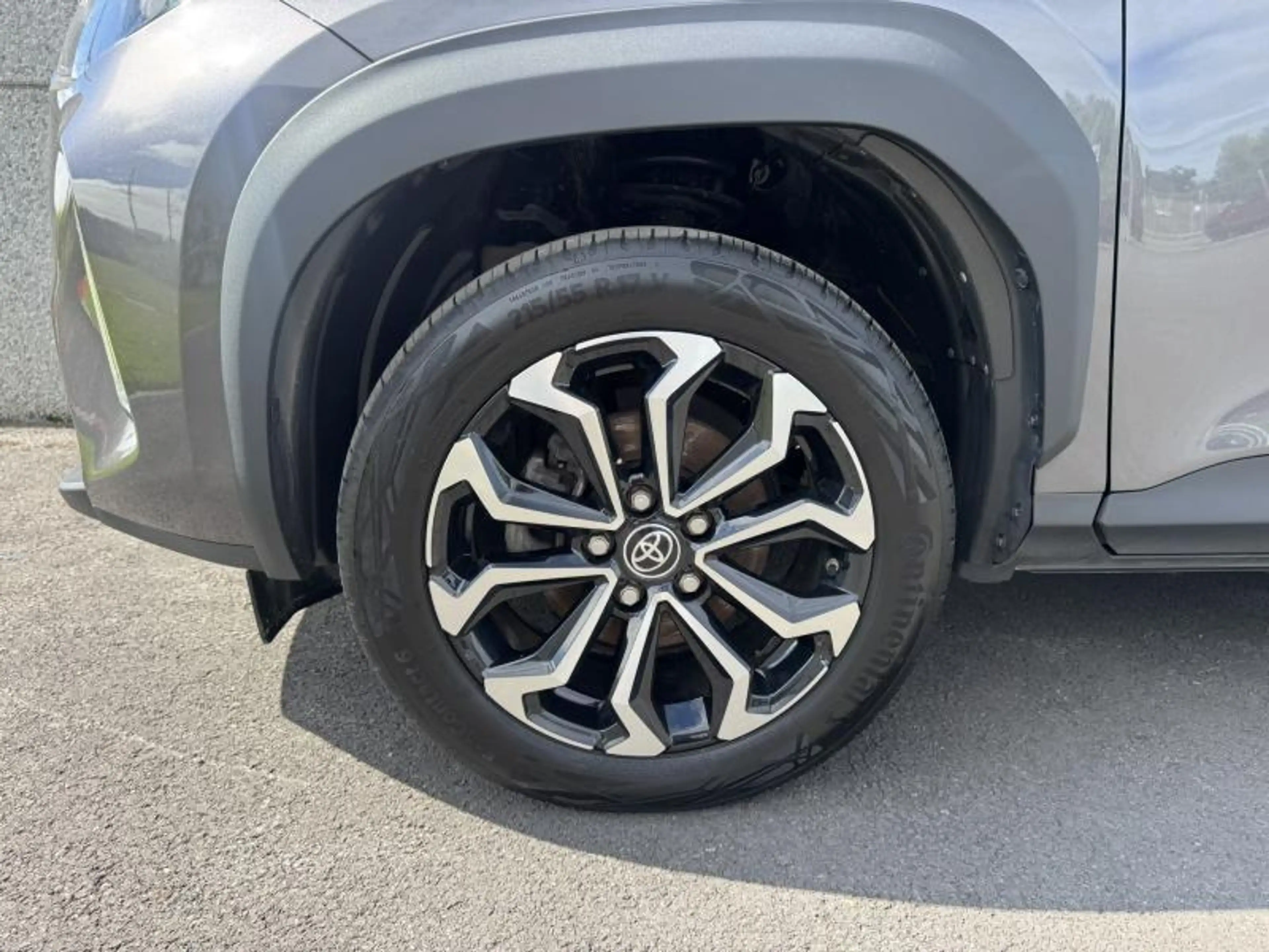 Toyota Yaris Cross 1.5 HEV 2WD CVT Dynamic Plus + Confort Pack — photo 27