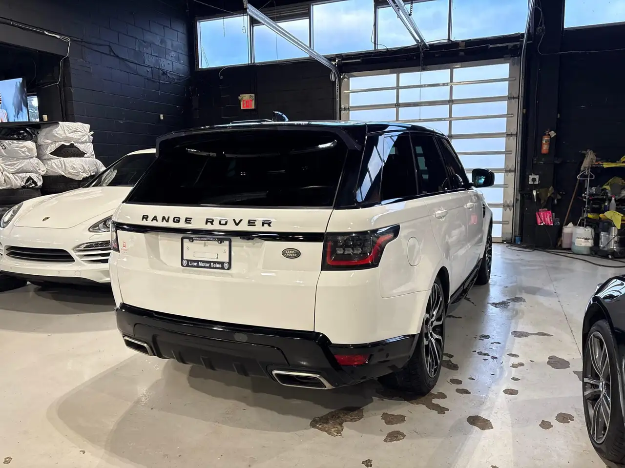 Land Rover Range Rover Sport снимка Land Rover Range Rover Sport