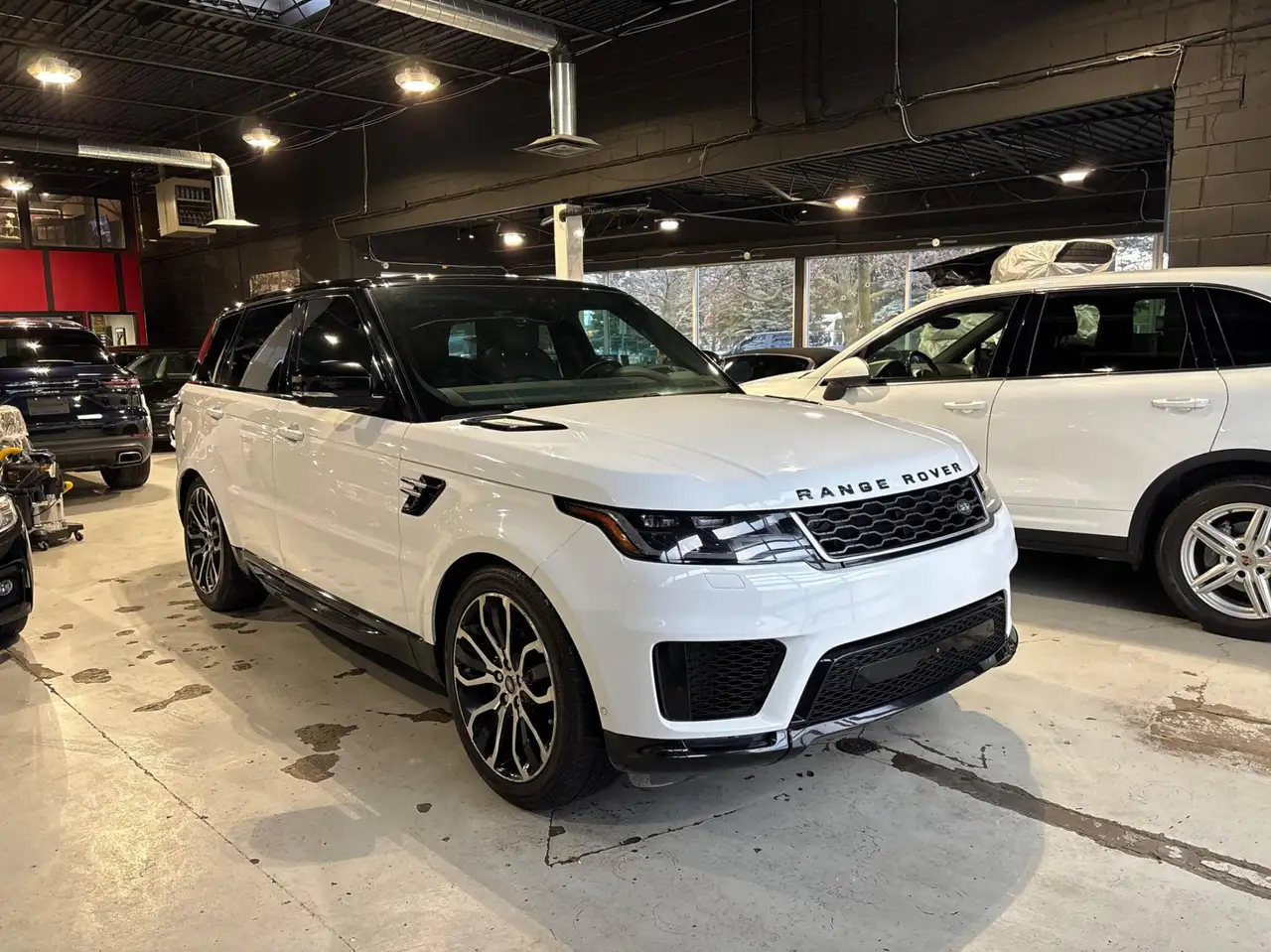 Land Rover Range Rover Sport снимка Land Rover Range Rover Sport