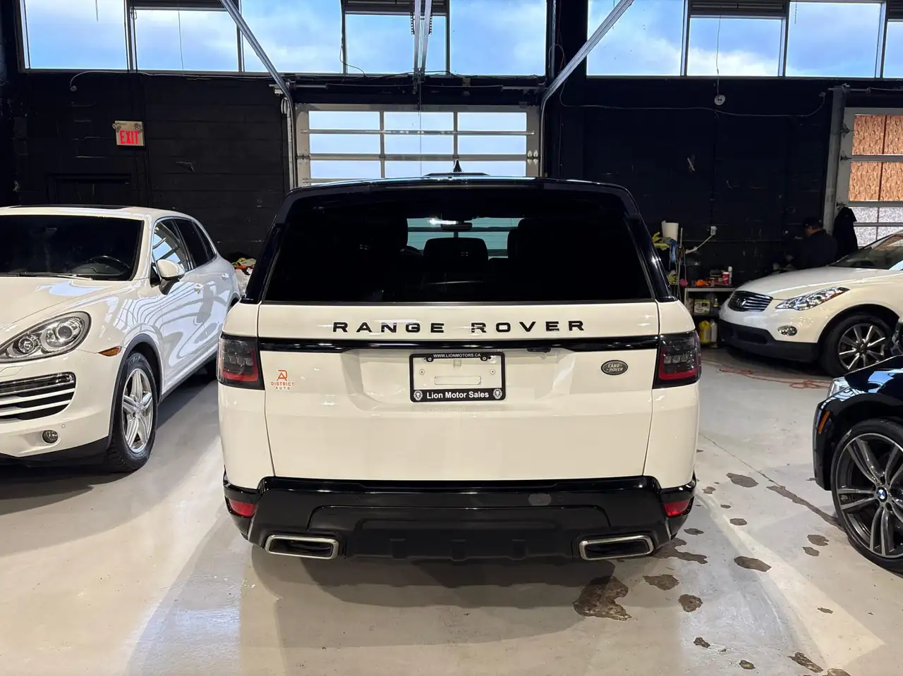 Land Rover Range Rover Sport снимка Land Rover Range Rover Sport