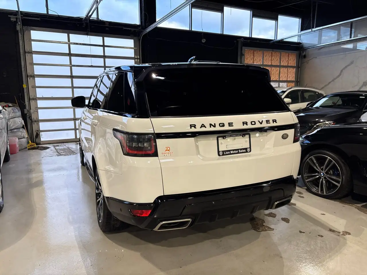 Land Rover Range Rover Sport снимка Land Rover Range Rover Sport