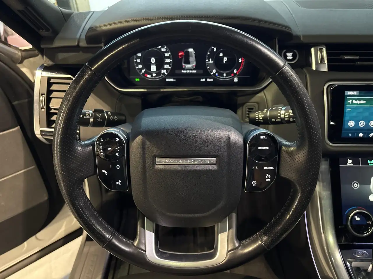 Land Rover Range Rover Sport снимка Land Rover Range Rover Sport