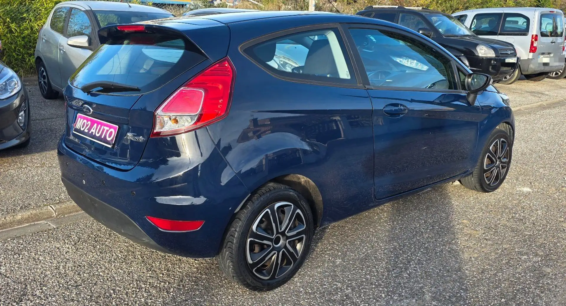 Ford Fiesta 127.000 KMS 1.25i 60CH TREND 2014 CLIM CAM RADAR TEL... Bleu - 2