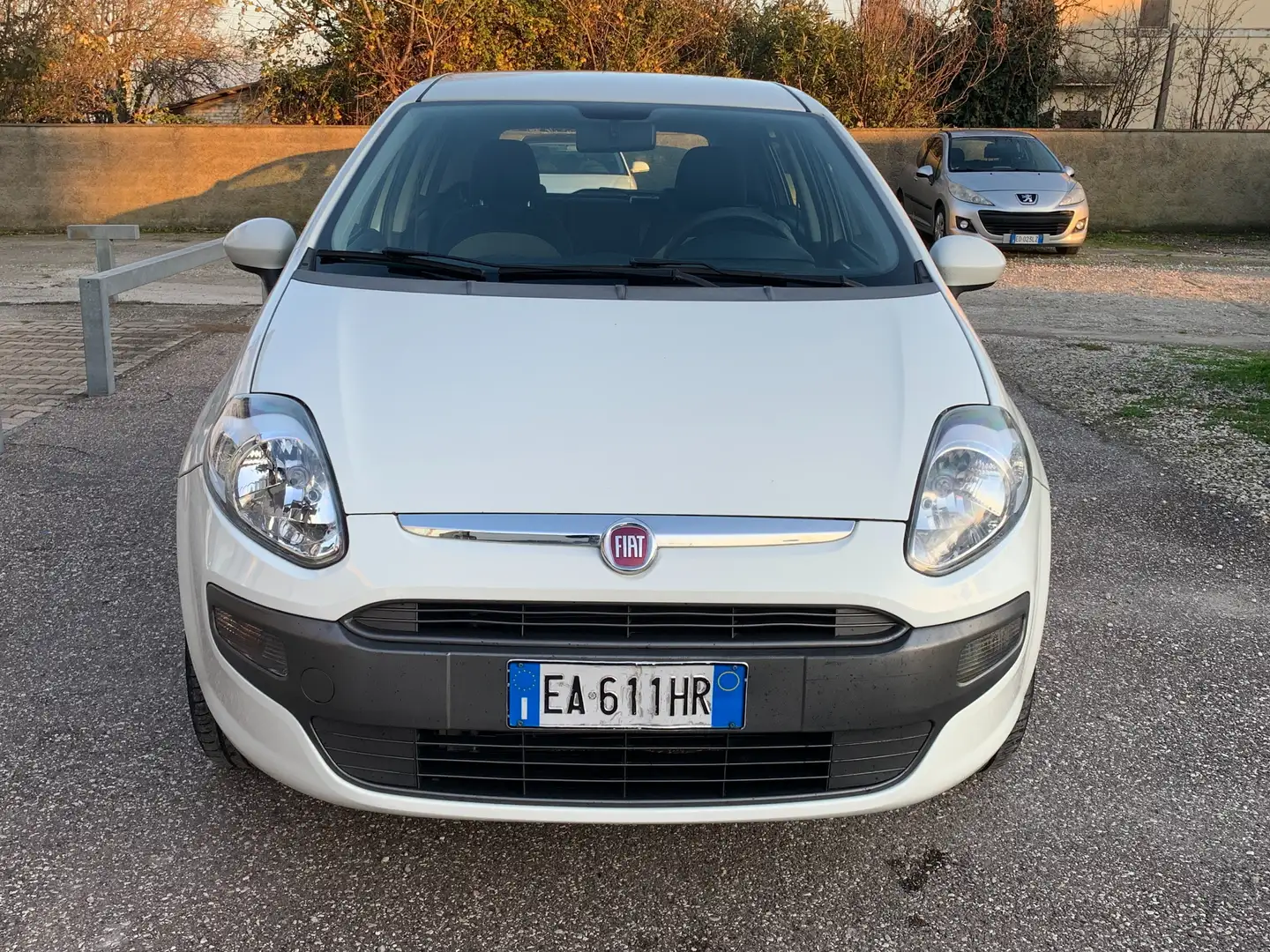 Fiat Punto Evo Punto Evo 5p 1.4 natural power Dynamic 70cv Weiß - 2