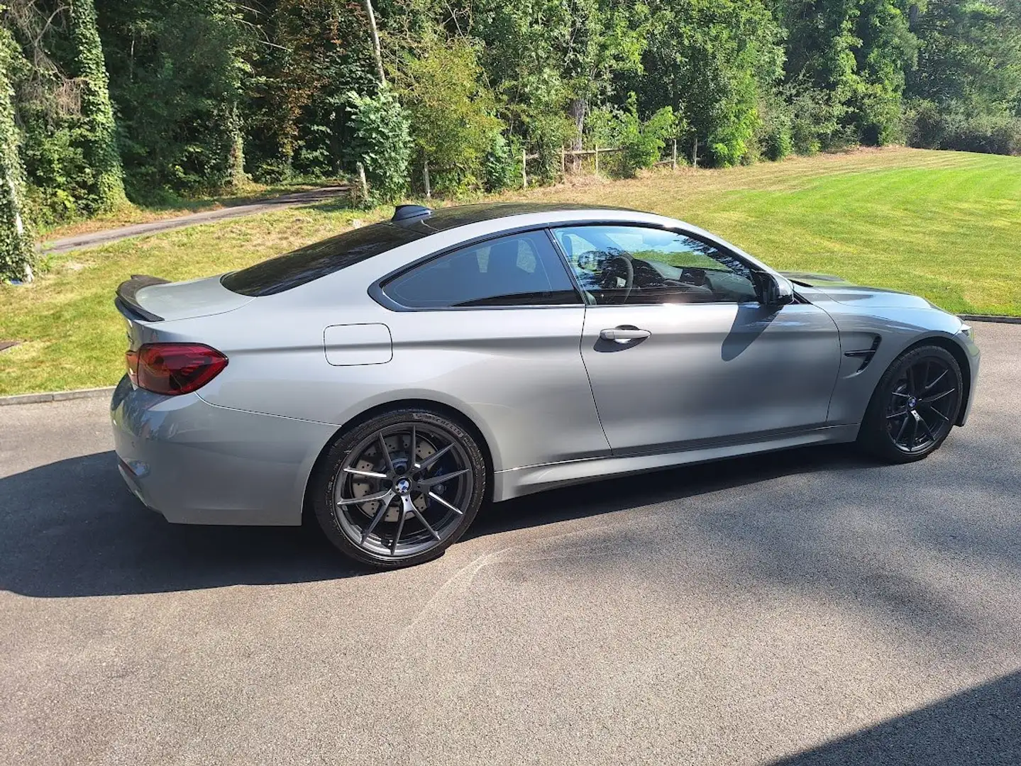 BMW M4 CS+Coupé+3.0+DKG+Drivelogic Gris - 1