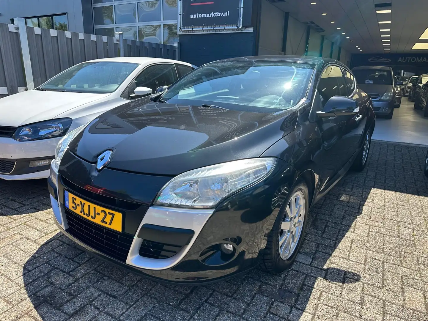Renault Megane Coupé 2.0 Privilège Zwart - 2