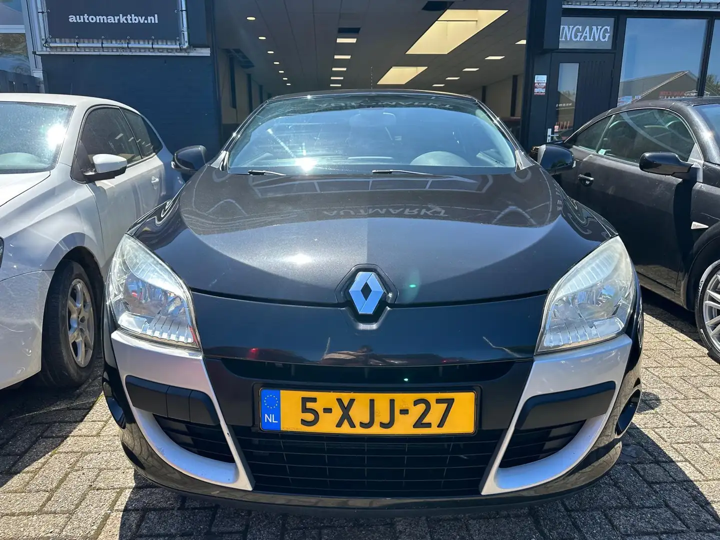 Renault Megane Coupé 2.0 Privilège Zwart - 1