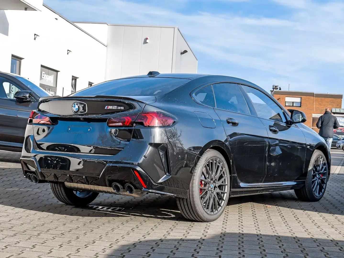 BMW 235 M235 xDrive 19" M-Sport Pro HuD 360° ACC DA Zwart - 2