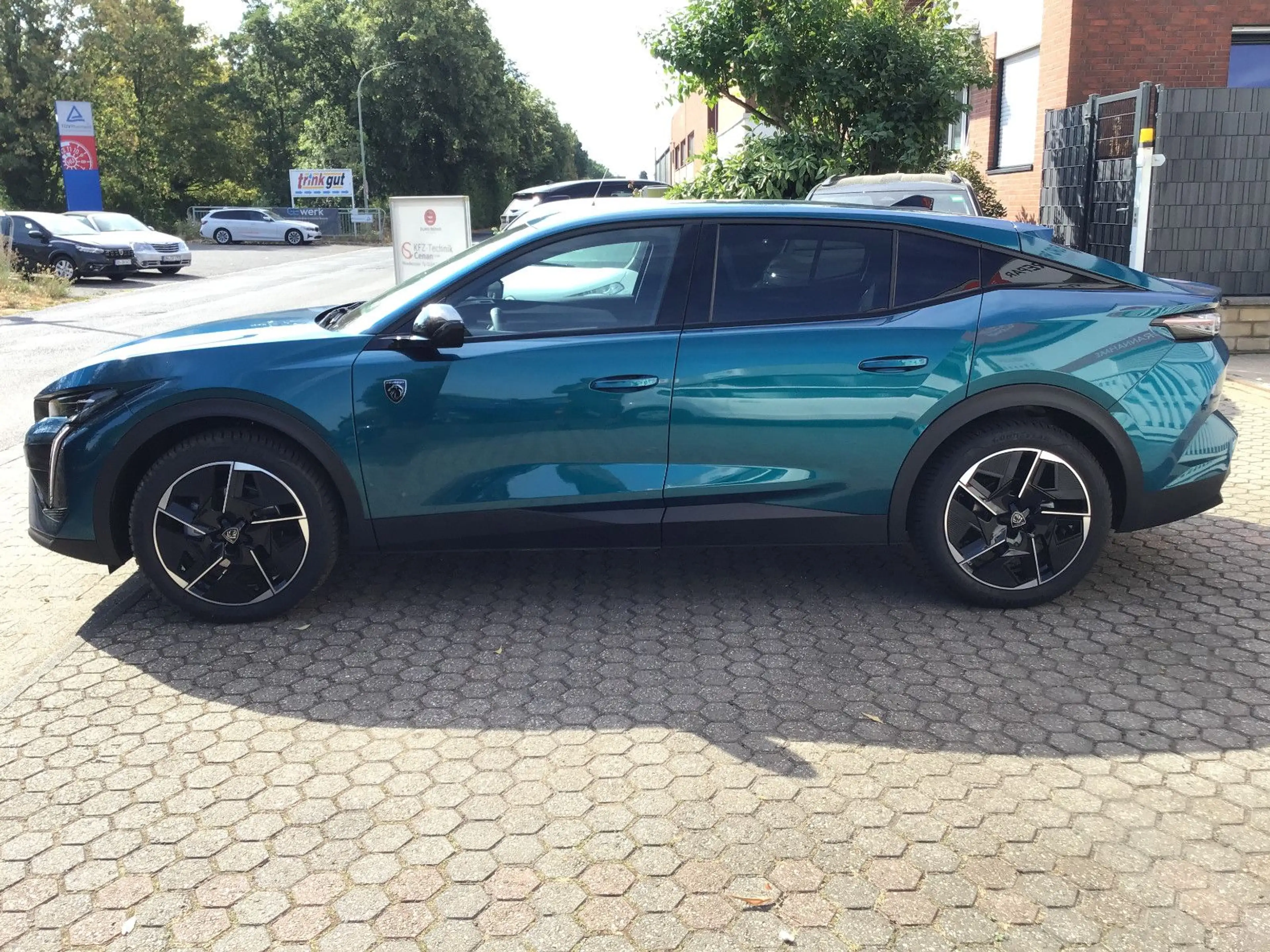 Peugeot 408 PureTech 130 GT — photo 5