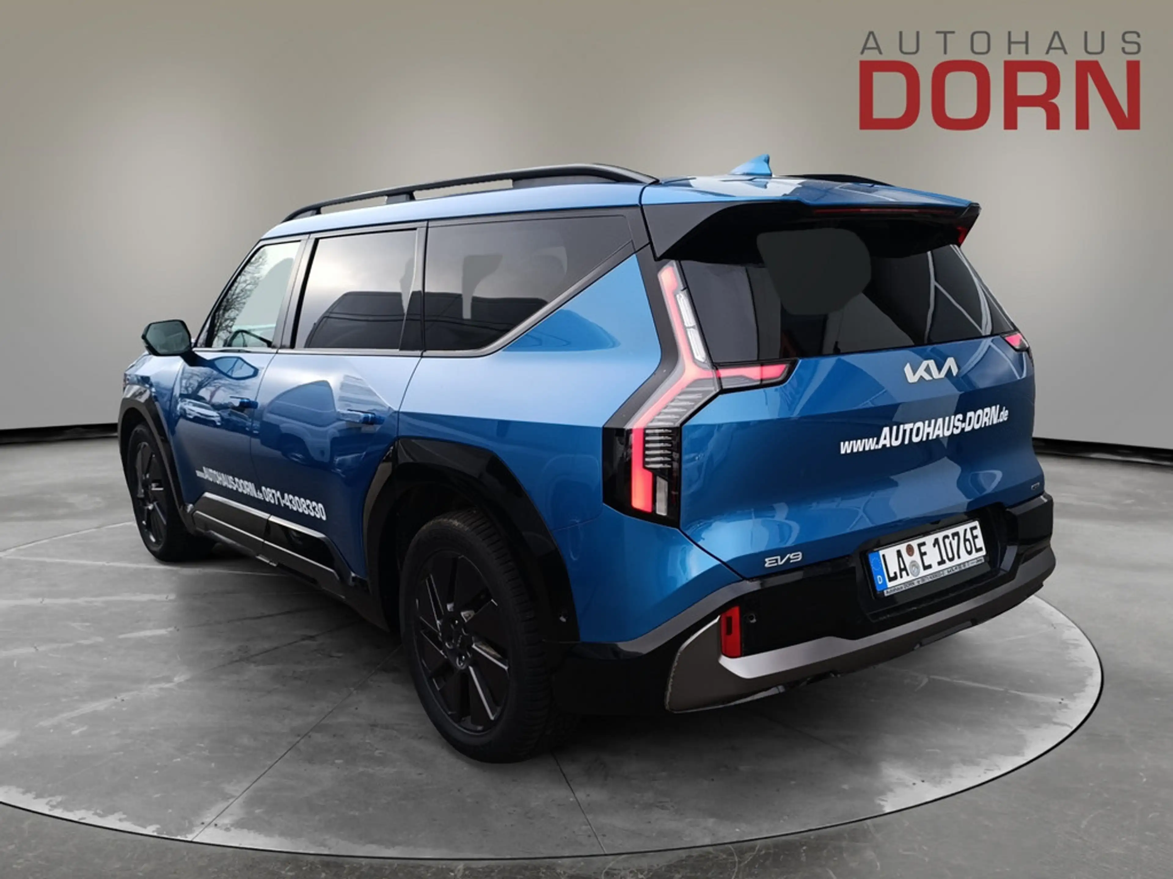Kia EV9 GT-Line 99,8 kWh AWD Sitz-Paket Glasdach — photo 2