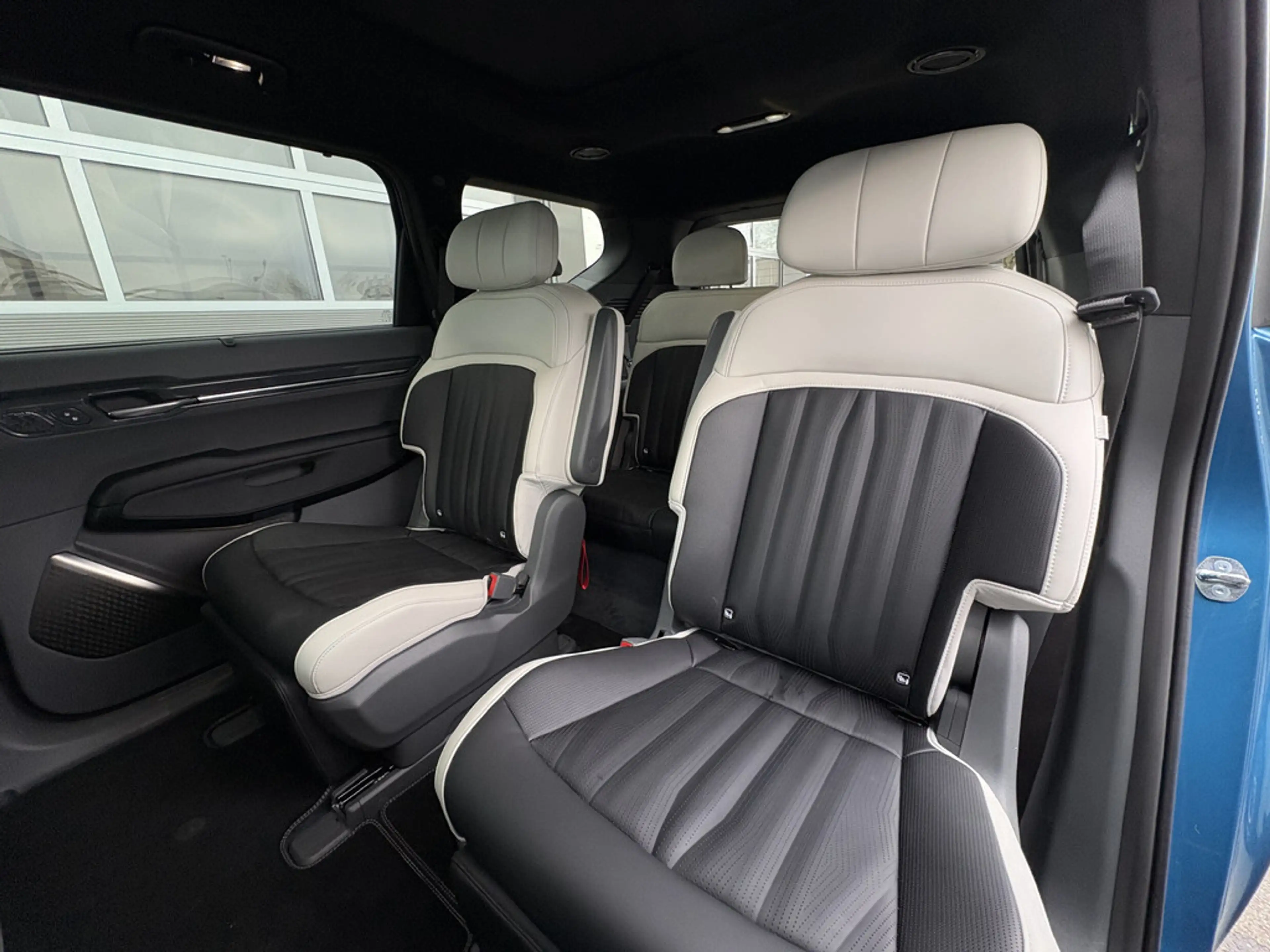 Kia EV9 GT-Line 99,8 kWh AWD Sitz-Paket Glasdach — photo 8