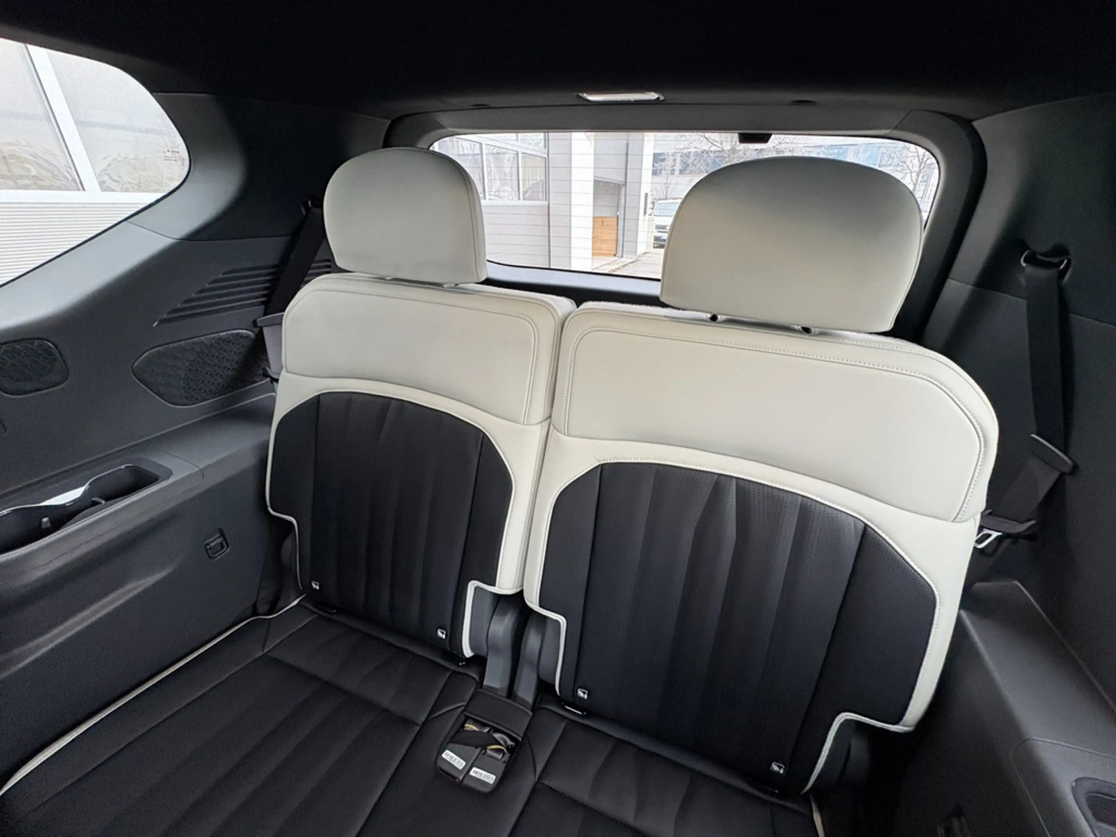 Kia EV9 GT-Line 99,8 kWh AWD Sitz-Paket Glasdach — photo 9