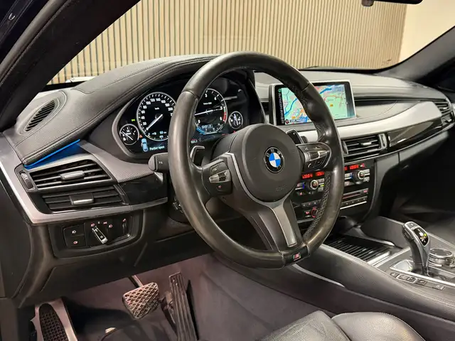 BMW X6 view 13