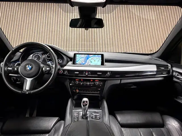 BMW X6 view 12