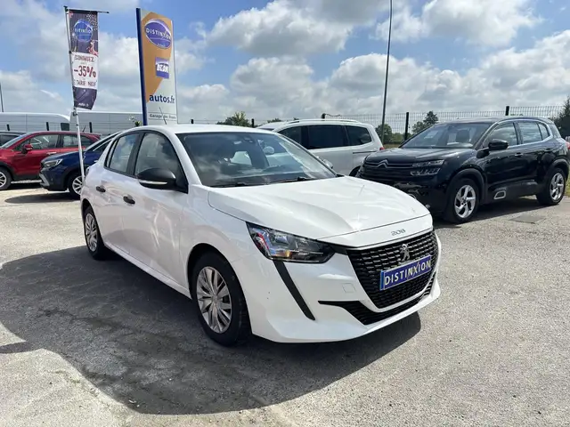 Peugeot 208 view 2