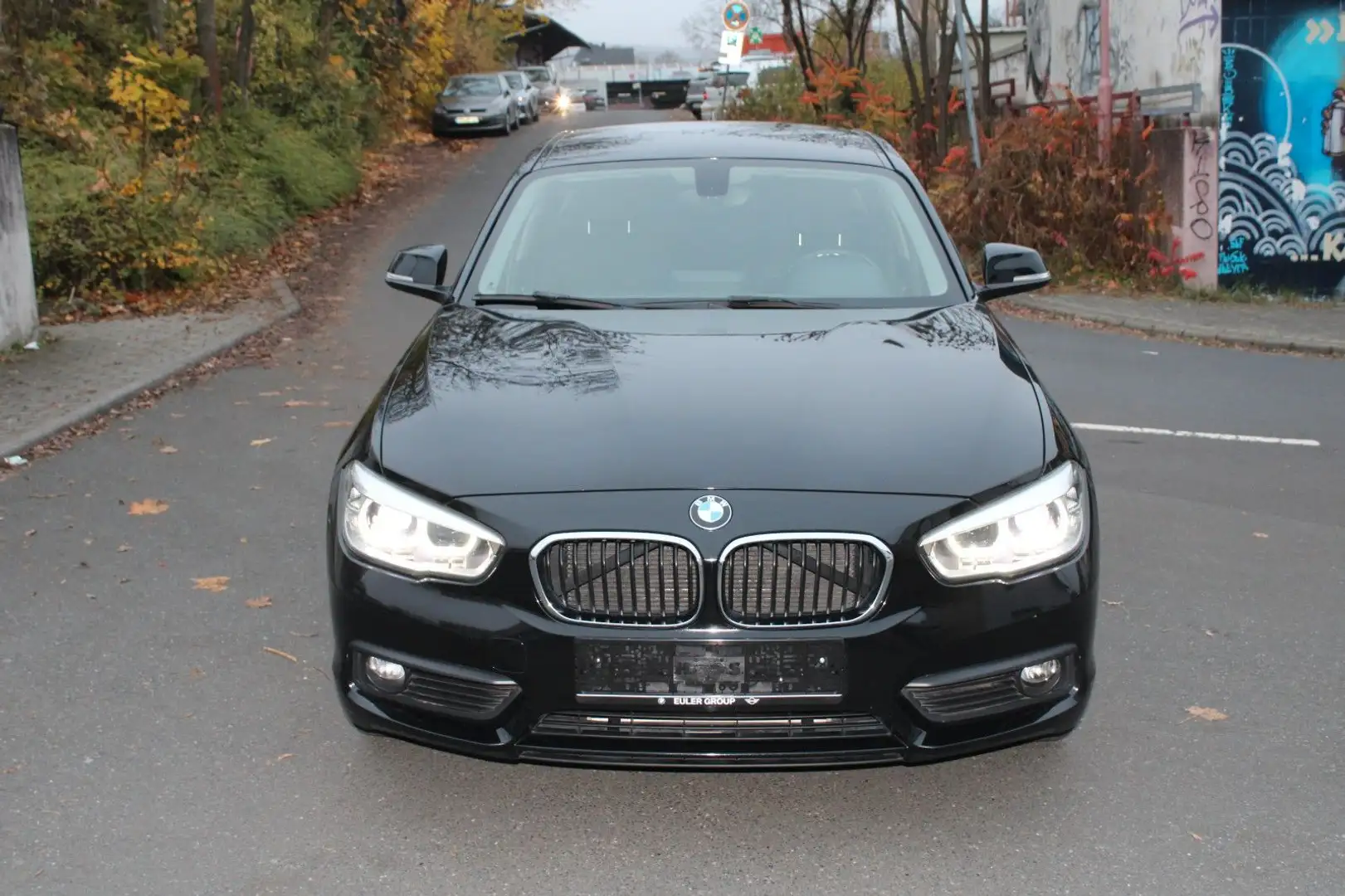 BMW 116 i Limousine Advantage M- Sportpaket Klimaauto Schwarz - 2