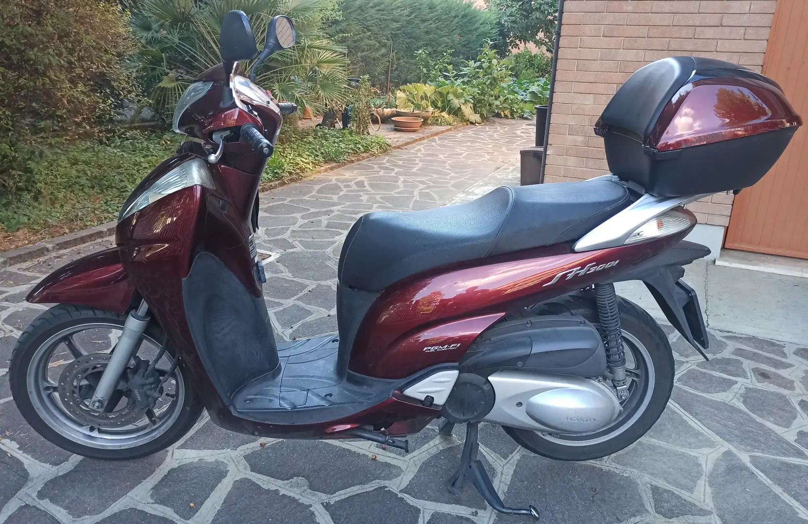 Honda SH 300 SH 300i Kırmızı - 1