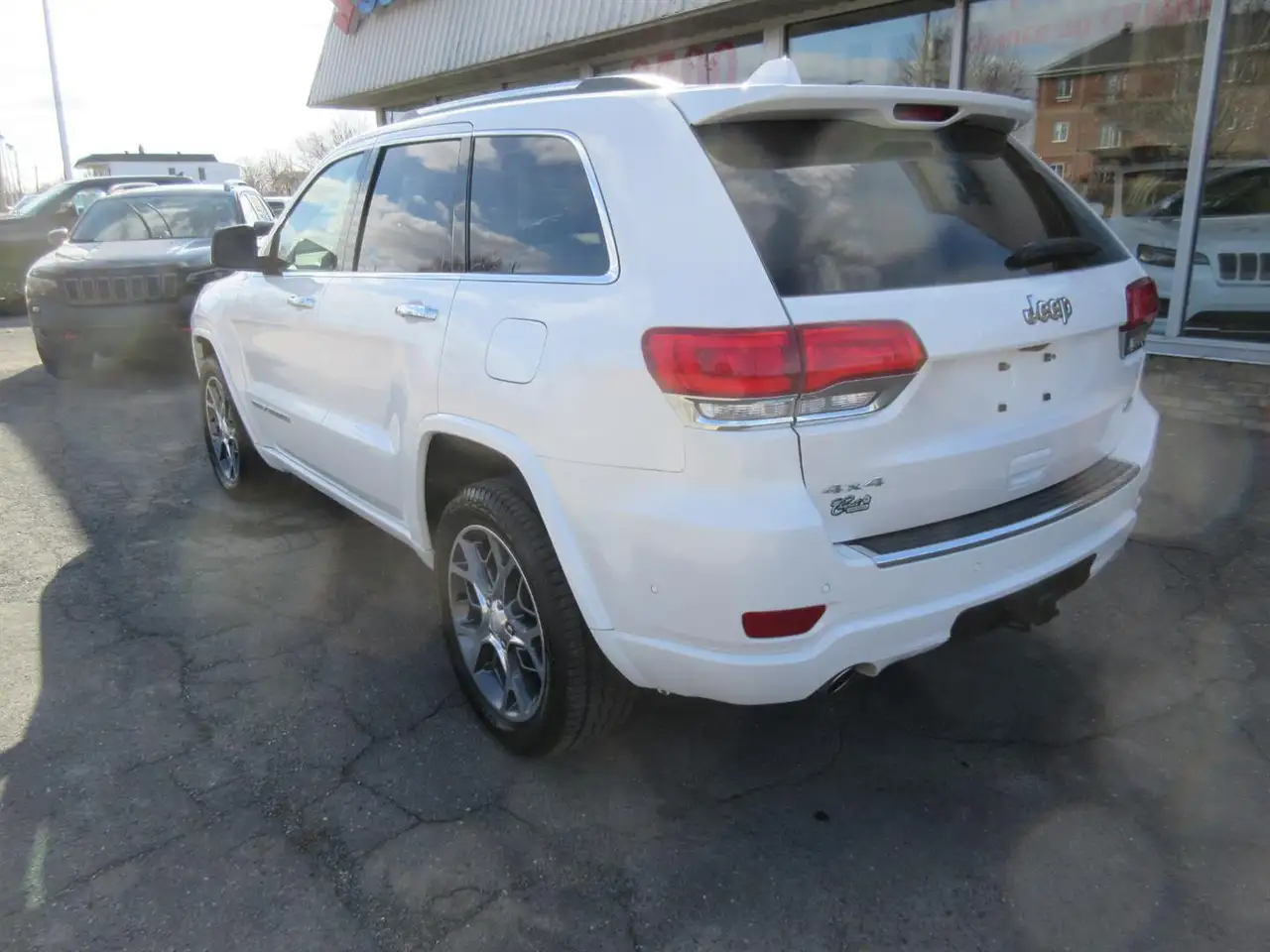 Jeep Grand Cherokee снимка Jeep Grand Cherokee