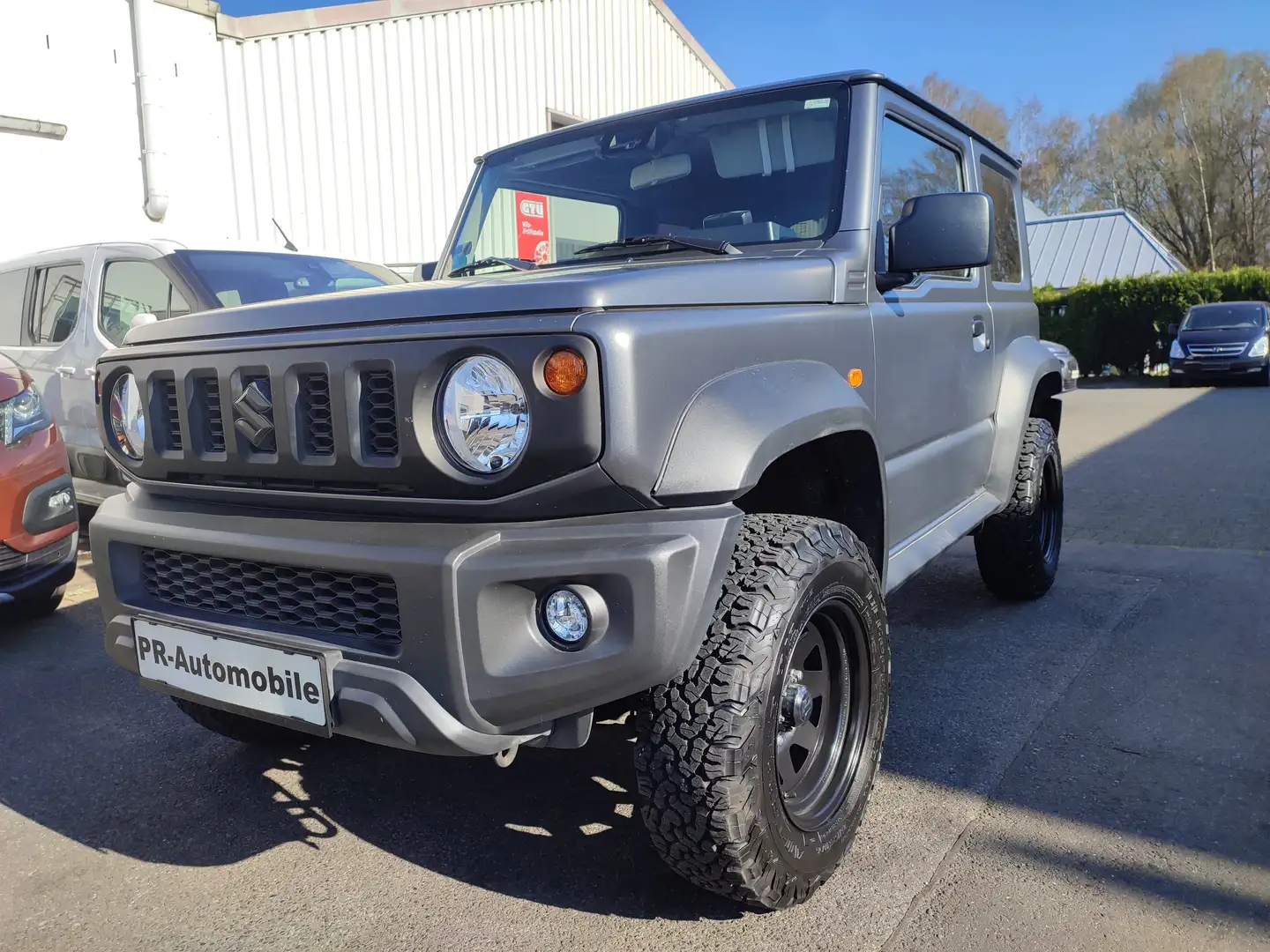 Suzuki Jimny Jimny 1.5 ALLGRIP Automatik by Gollek Weiß - 1
