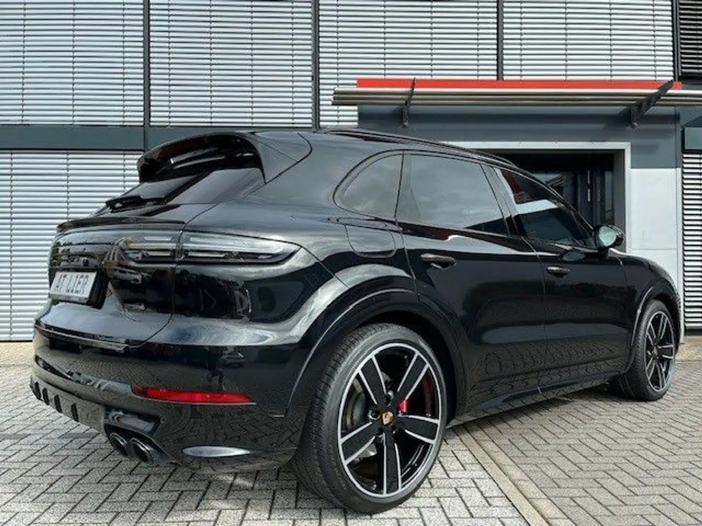 Porsche Cayenne GTS MATRIX HUD BURMESTER PANORAMA AHK Noir - 2