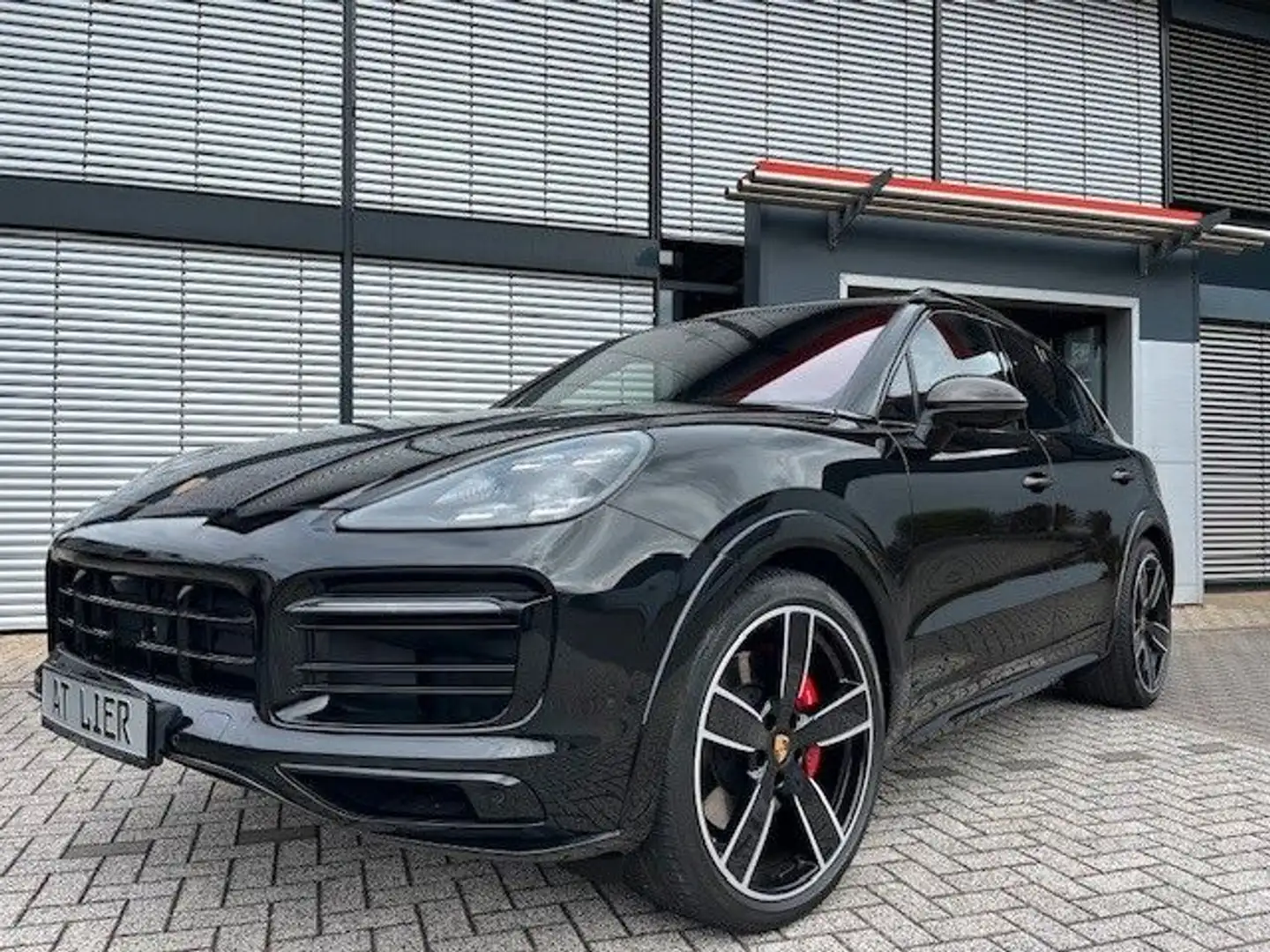 Porsche Cayenne GTS MATRIX HUD BURMESTER PANORAMA AHK Noir - 1