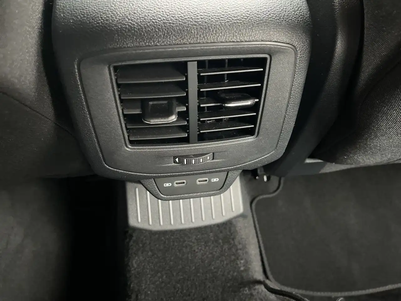 Volkswagen T-Roc 1.5 TSI DSG Style Navi LED ACC 18 Zoll, миниатюра 24
