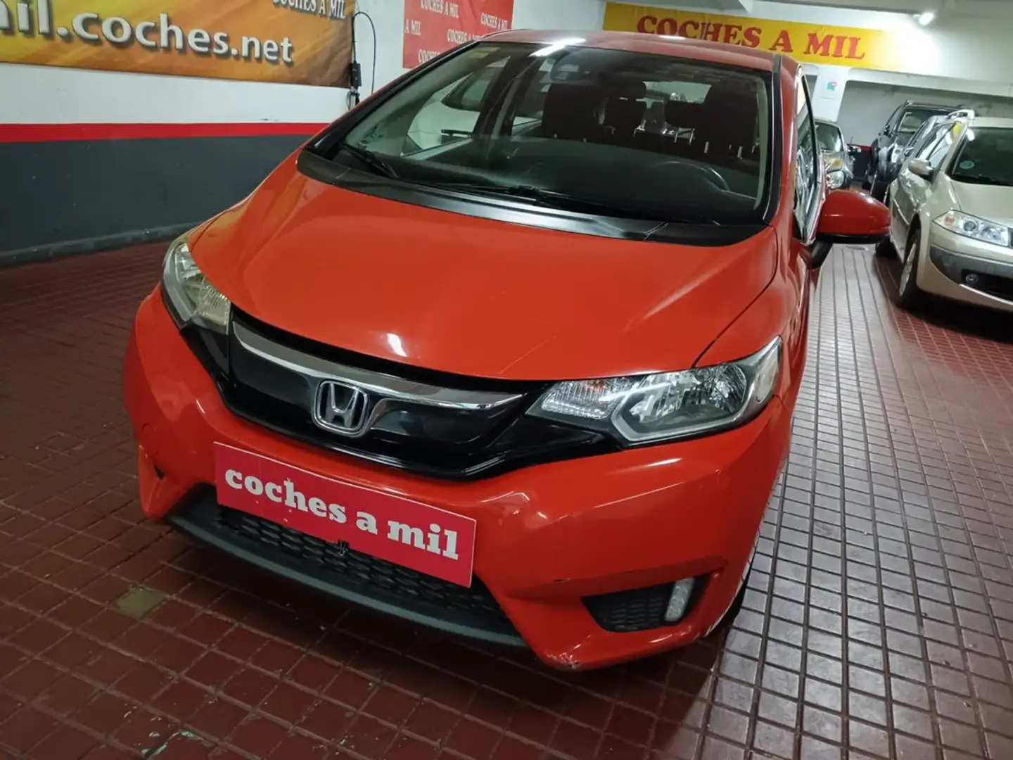 Honda Jazz 1.3 i-VTEC Trend Rojo - 2