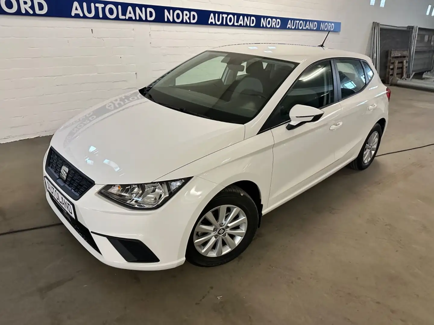 SEAT Ibiza 1.0TSI Style DSG*PDC*110PS*App-Navi*Alus Weiß - 1