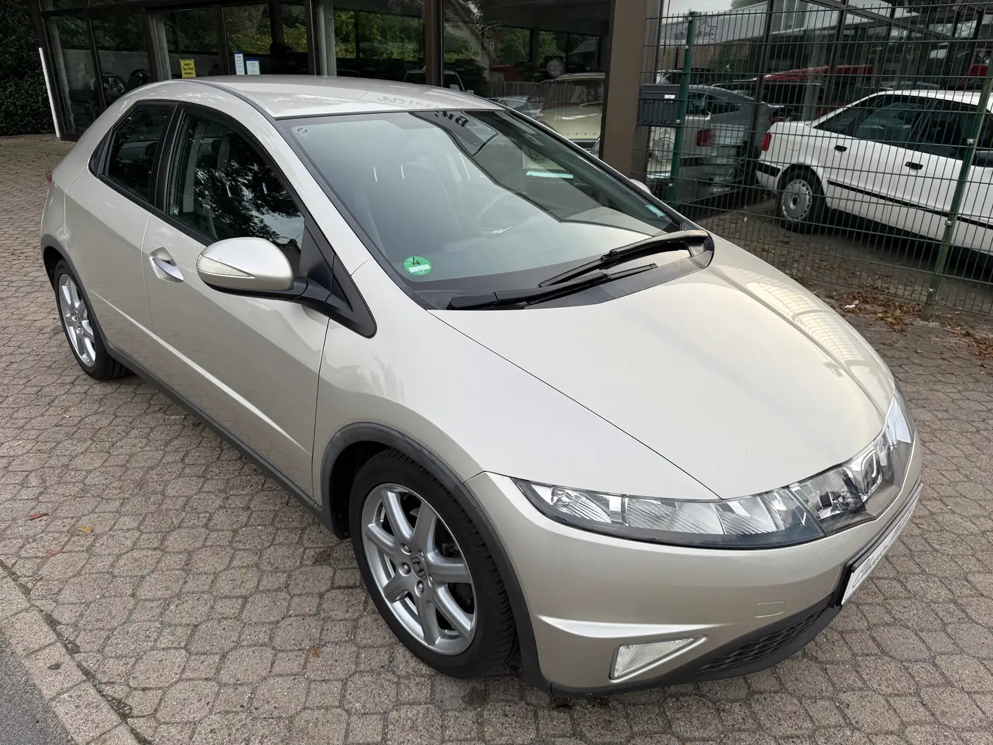 Honda Civic 1.8 Sport *nur 68 TKM*1.Hand*HU 4/2027*Scheckheft* Silber - 1