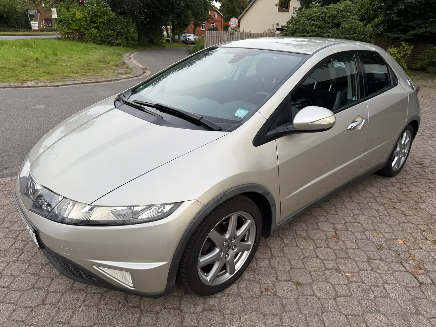 Honda Civic 1.8 Sport *nur 68 TKM*1.Hand*HU 4/2027*Scheckheft* Silber - 2