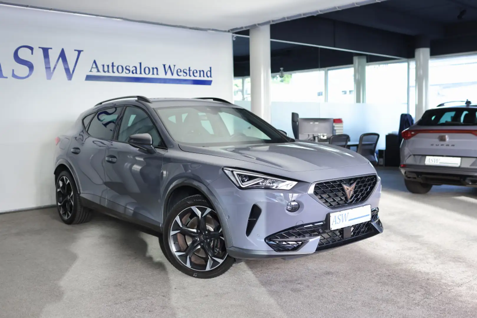 CUPRA Formentor VZ 1,4 e-HYBRID GRAPHENGRAU FULL-LINK Grau - 1