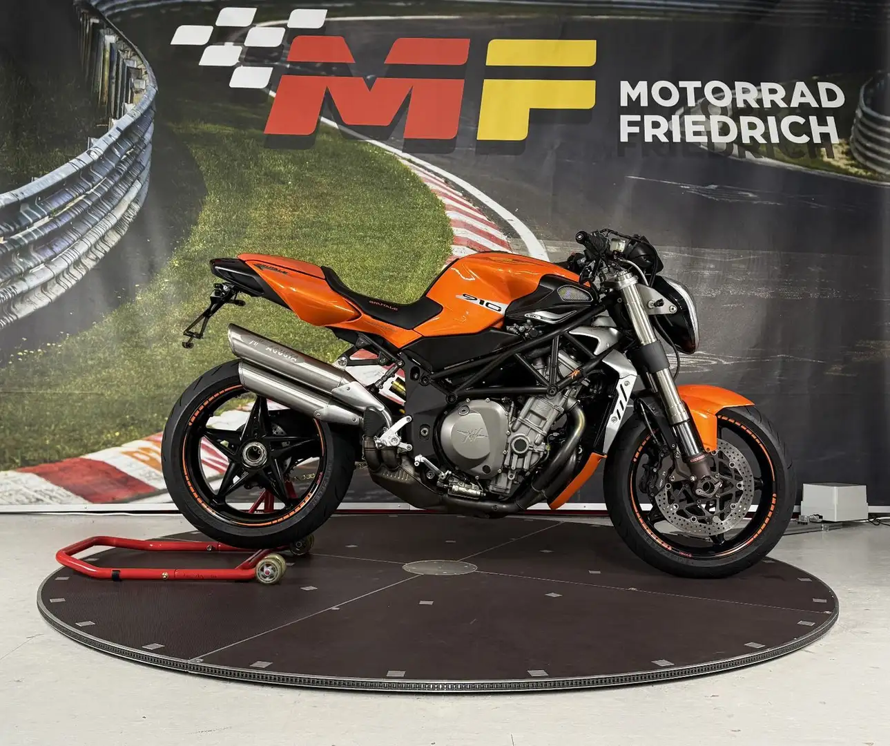 MV Agusta Brutale 910 Naranja - 2